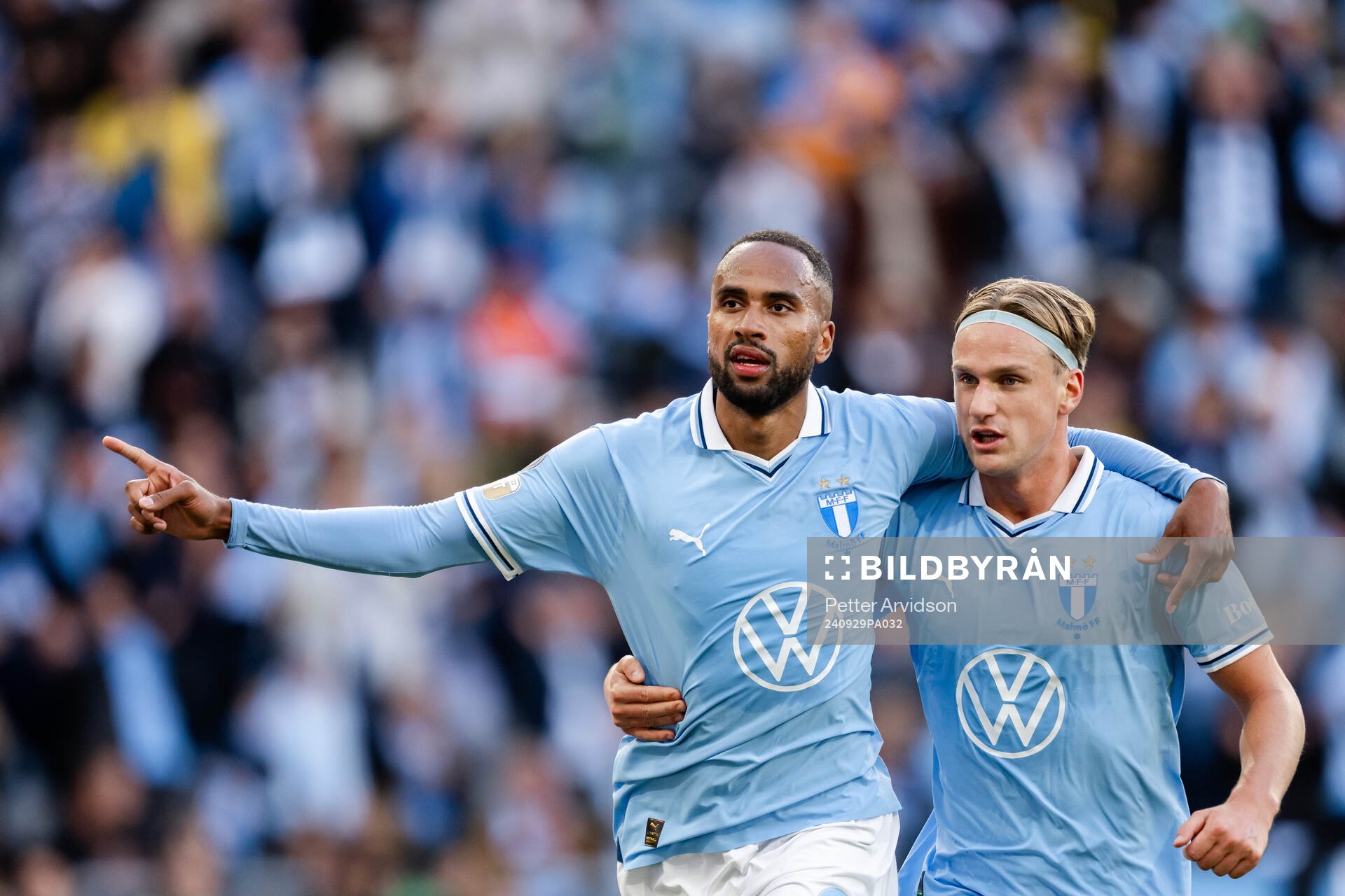 Malmö FFs Isaac Kiese Thelin och Erik Botheim jublar
