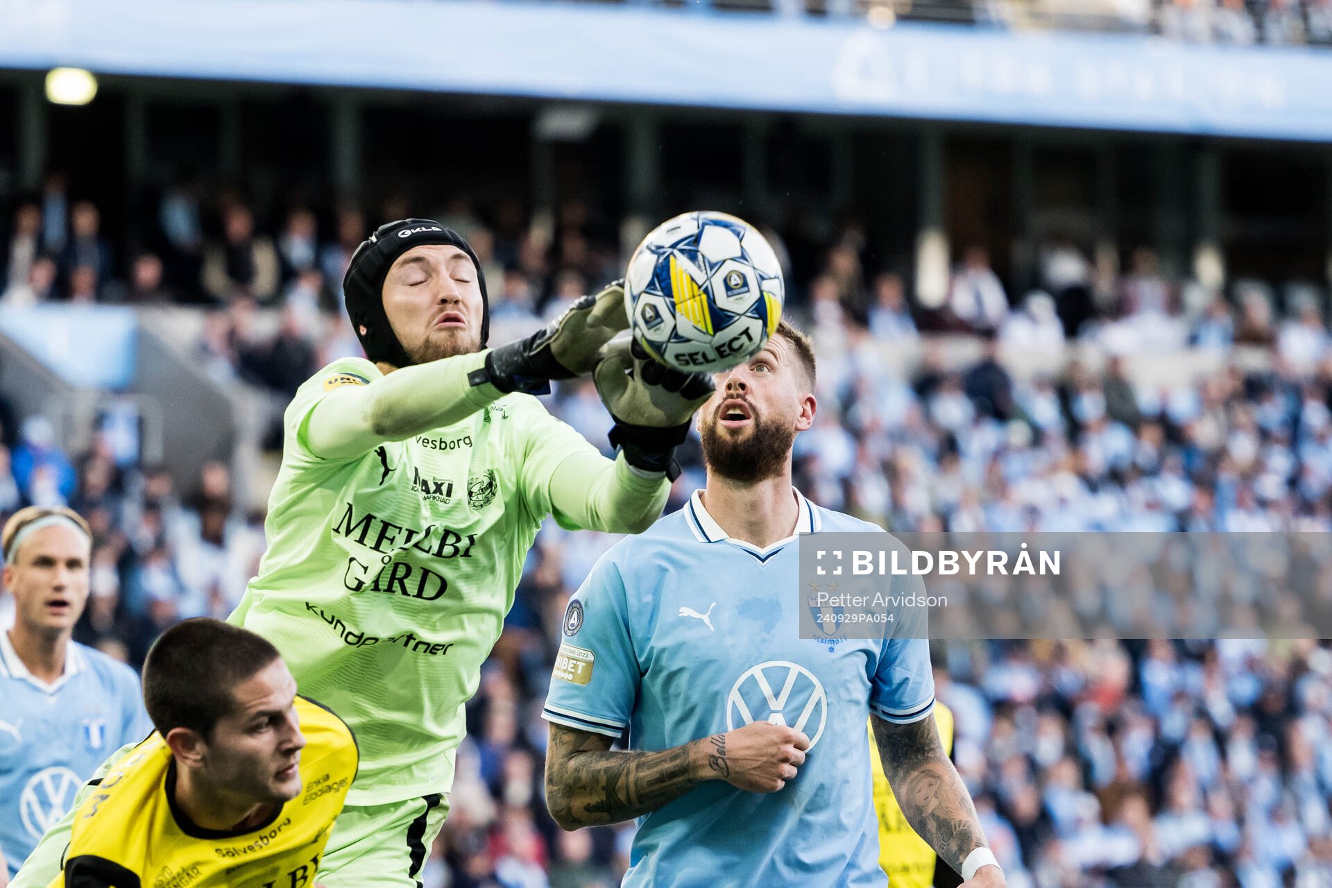 Mjällbys Noel Törnqvist och Malmö FFs Pontus Jansson