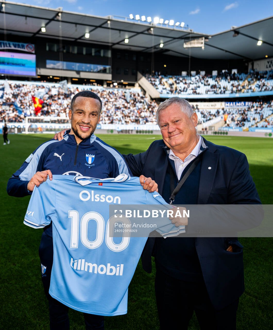 Malmö FFs Martin Olsson uppmärksammas av ordförande