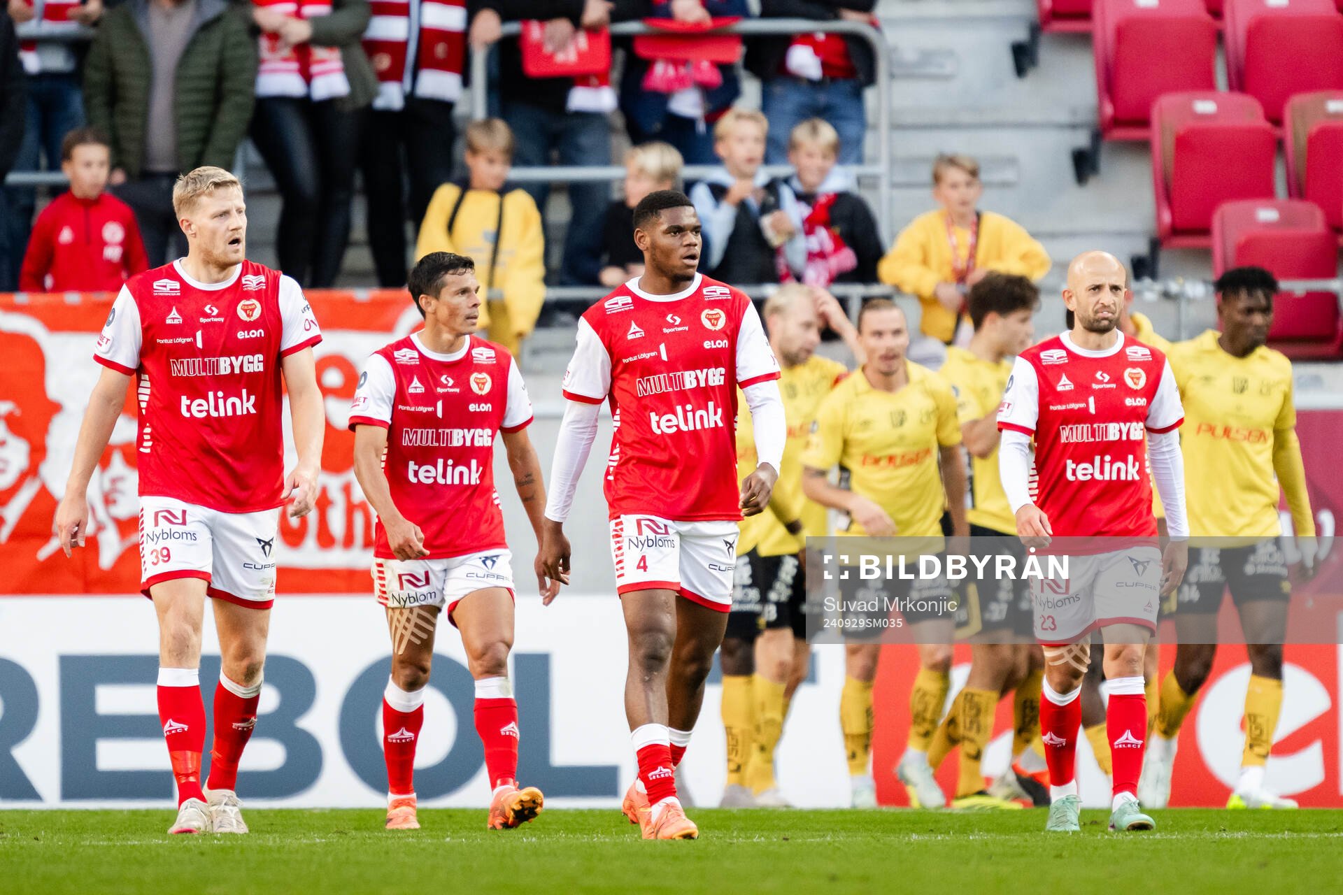 Kalmars Lars Saetra , Vince Osuji och Robert Gojani deppar