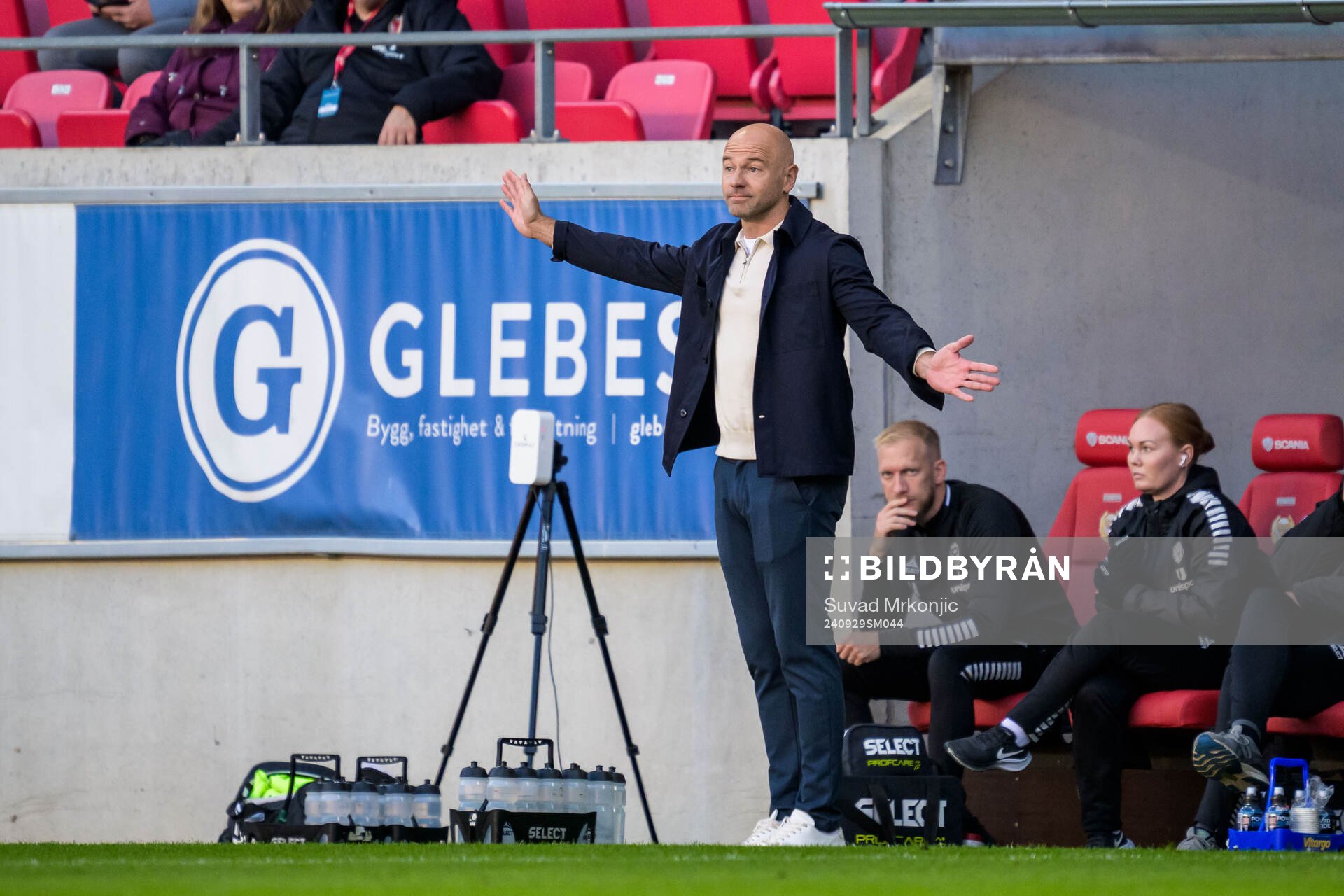 Kalmars tränare Stefan Larsson deppar