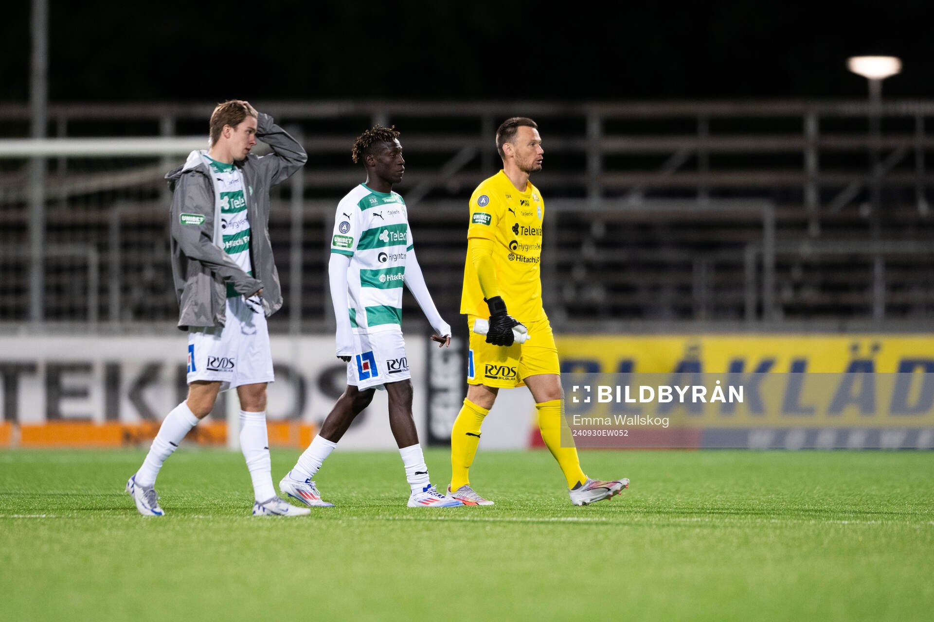 Västerås Max Larsson, Youssoupha Sanyang och målvakt