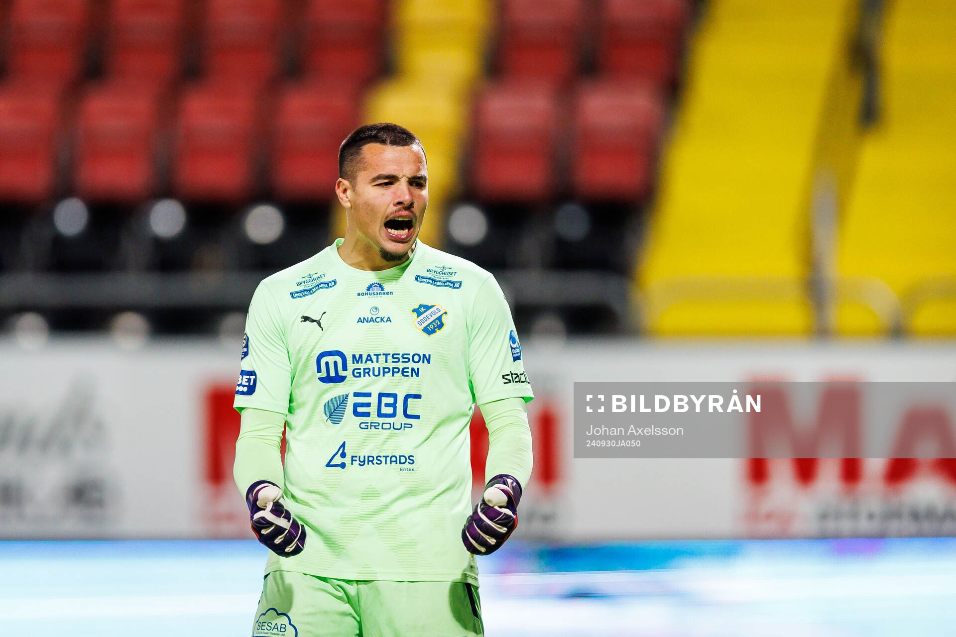 IK Oddevolds målvakt Armin Ibrahimovic jublar