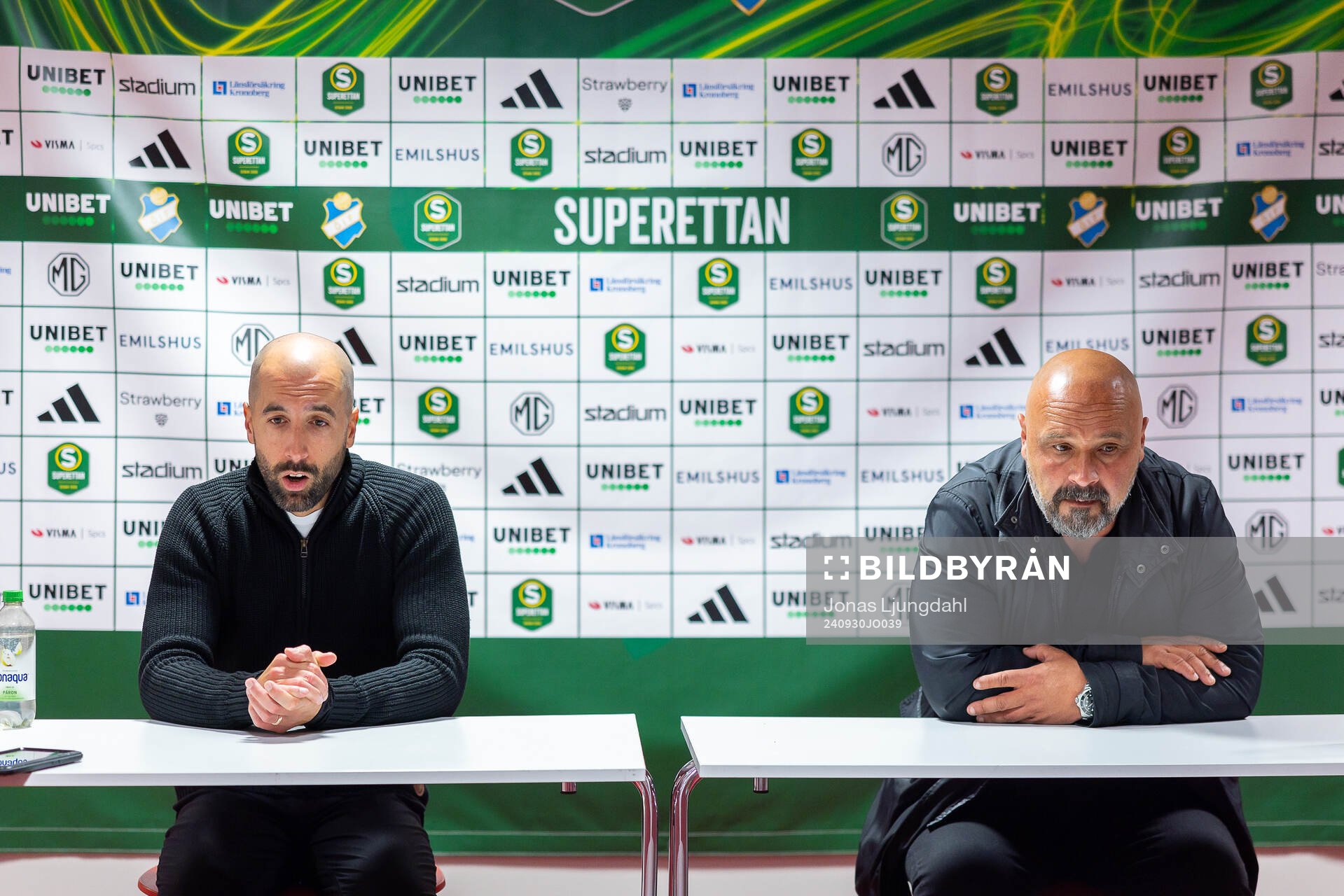 Östers tränare Martin Foyston och Utsiktens manager Bosko