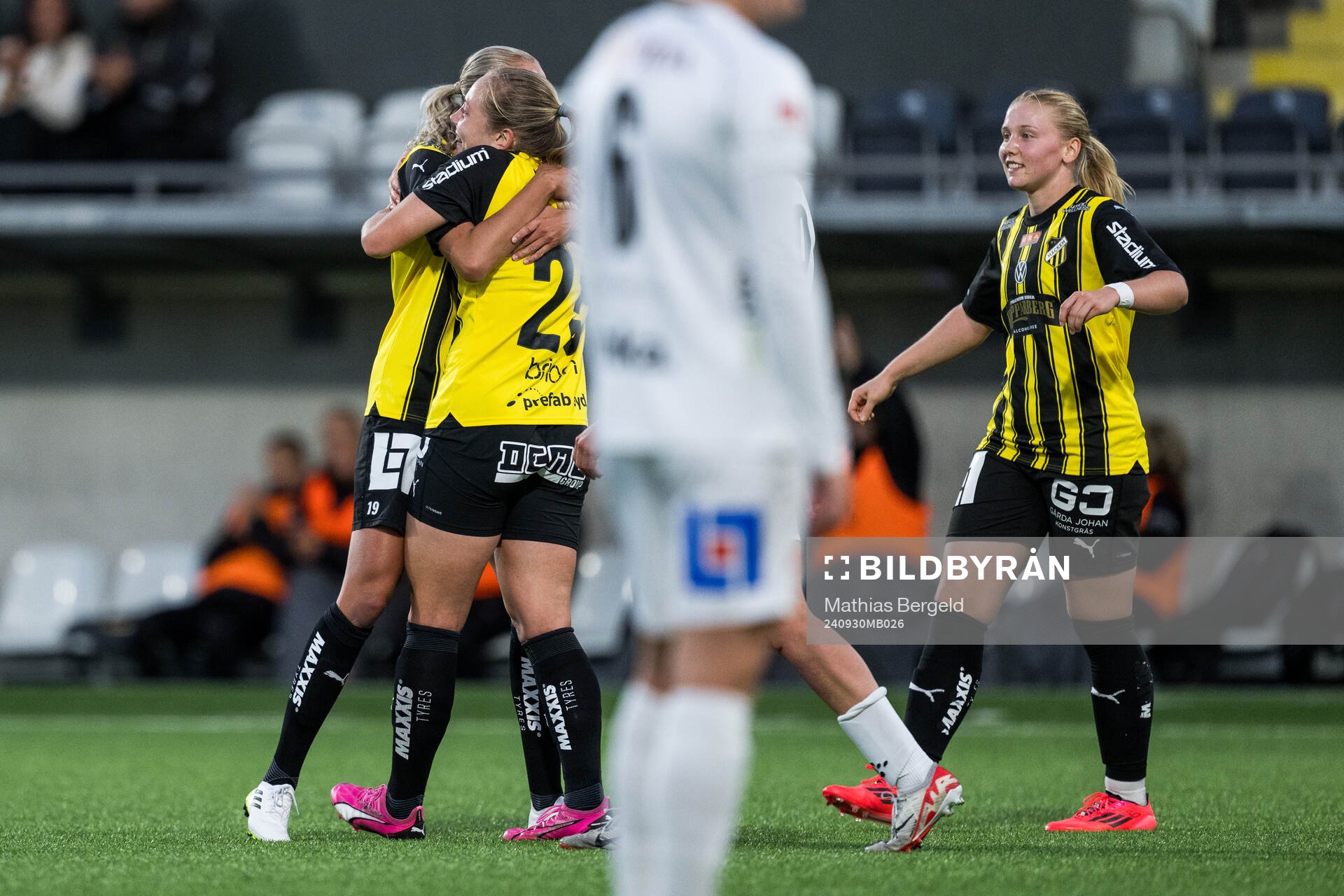Häckens Alice Bergström jublar