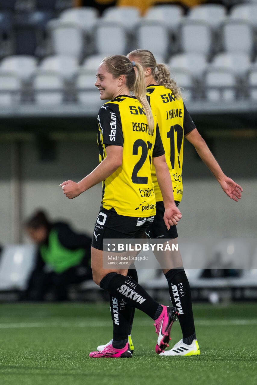 Häckens Alice Bergström jublar