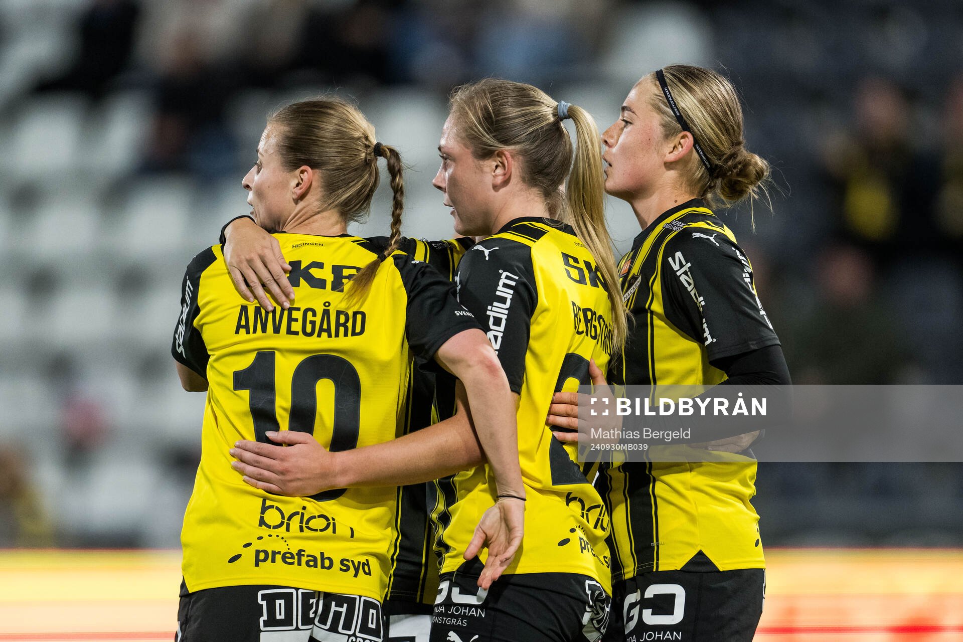 Häckens Anna Anvegård, Tabby Tindell, Paulina Nyström