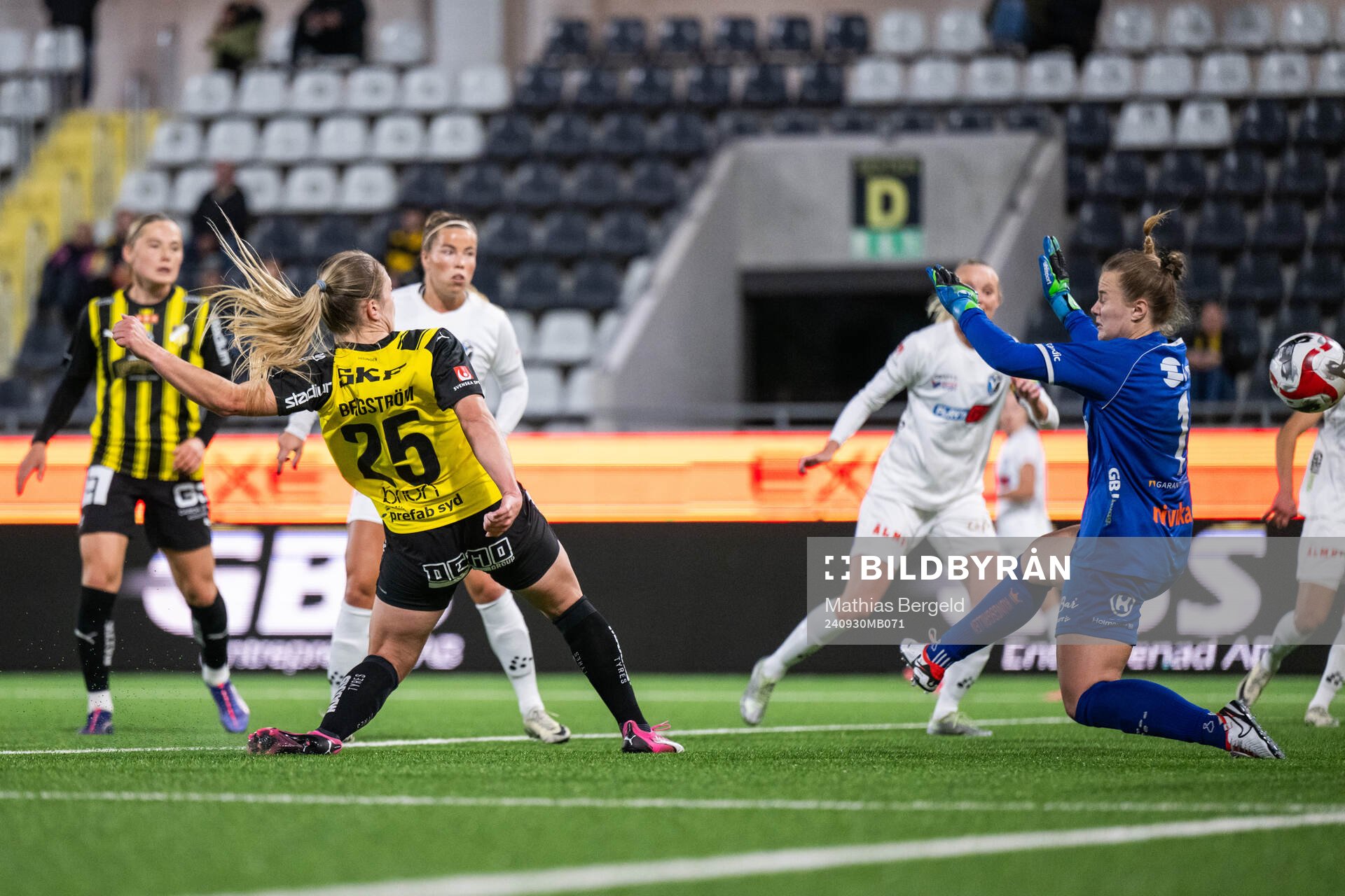 Häckens Alice Bergström gör 3-0 bakom Växjö DFFs