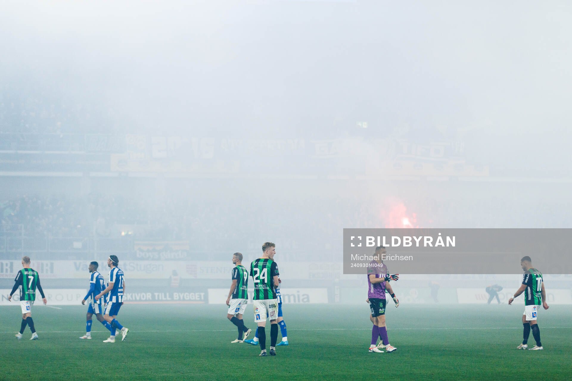 GAIS och IFK Göteborgs spelare lämnar planen