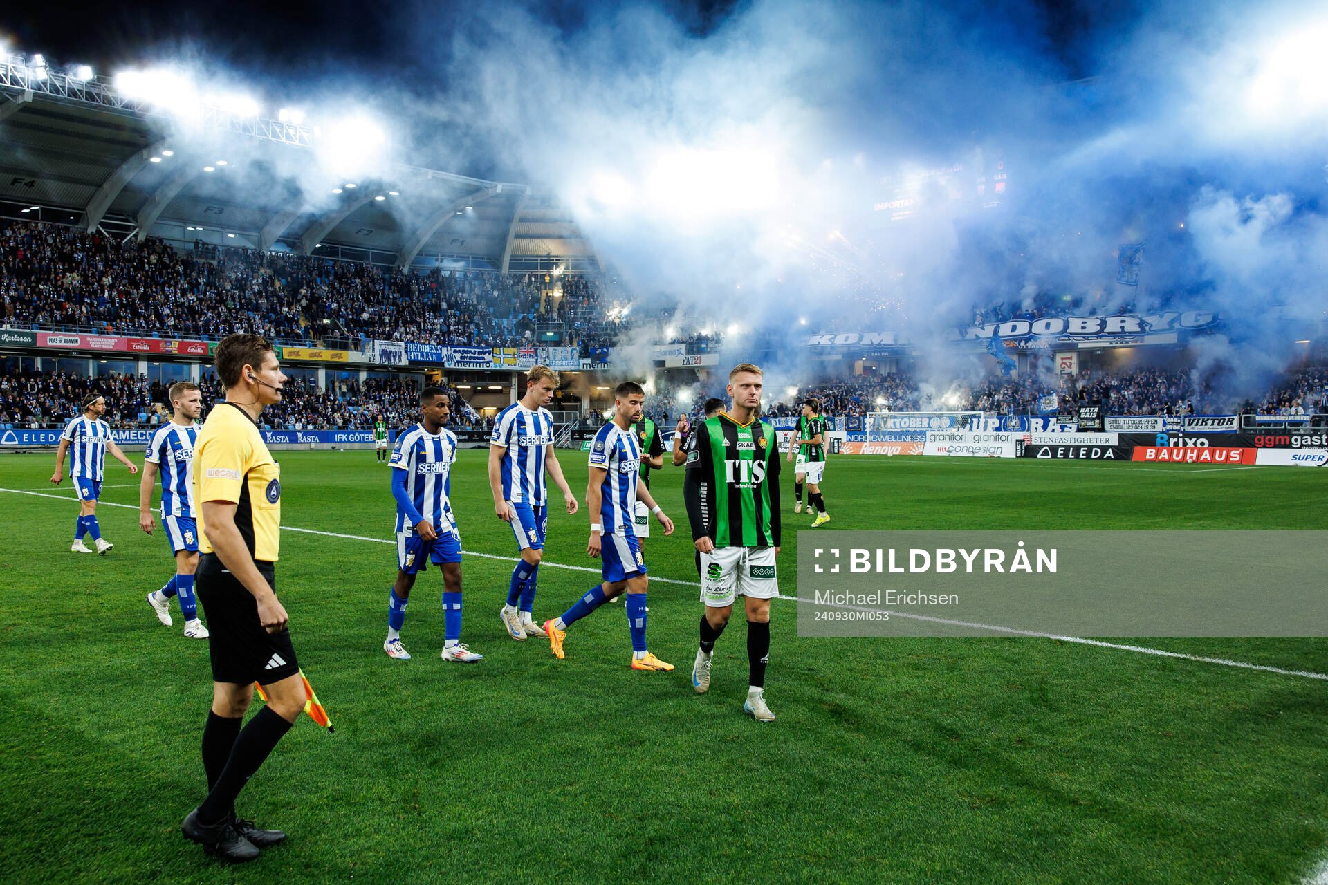 IFK Göteborgs och GAIS spelare lämnar planen