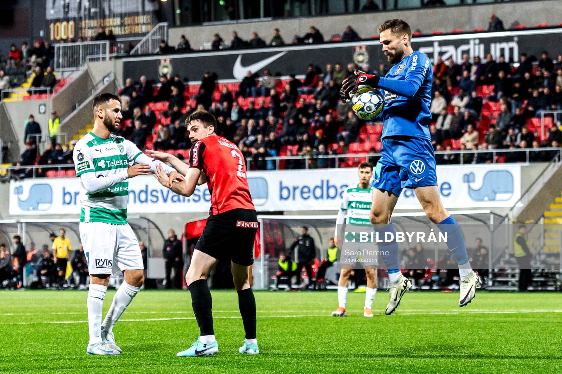 Brommapojkarnas målvakt Lucas Hägg Johansson