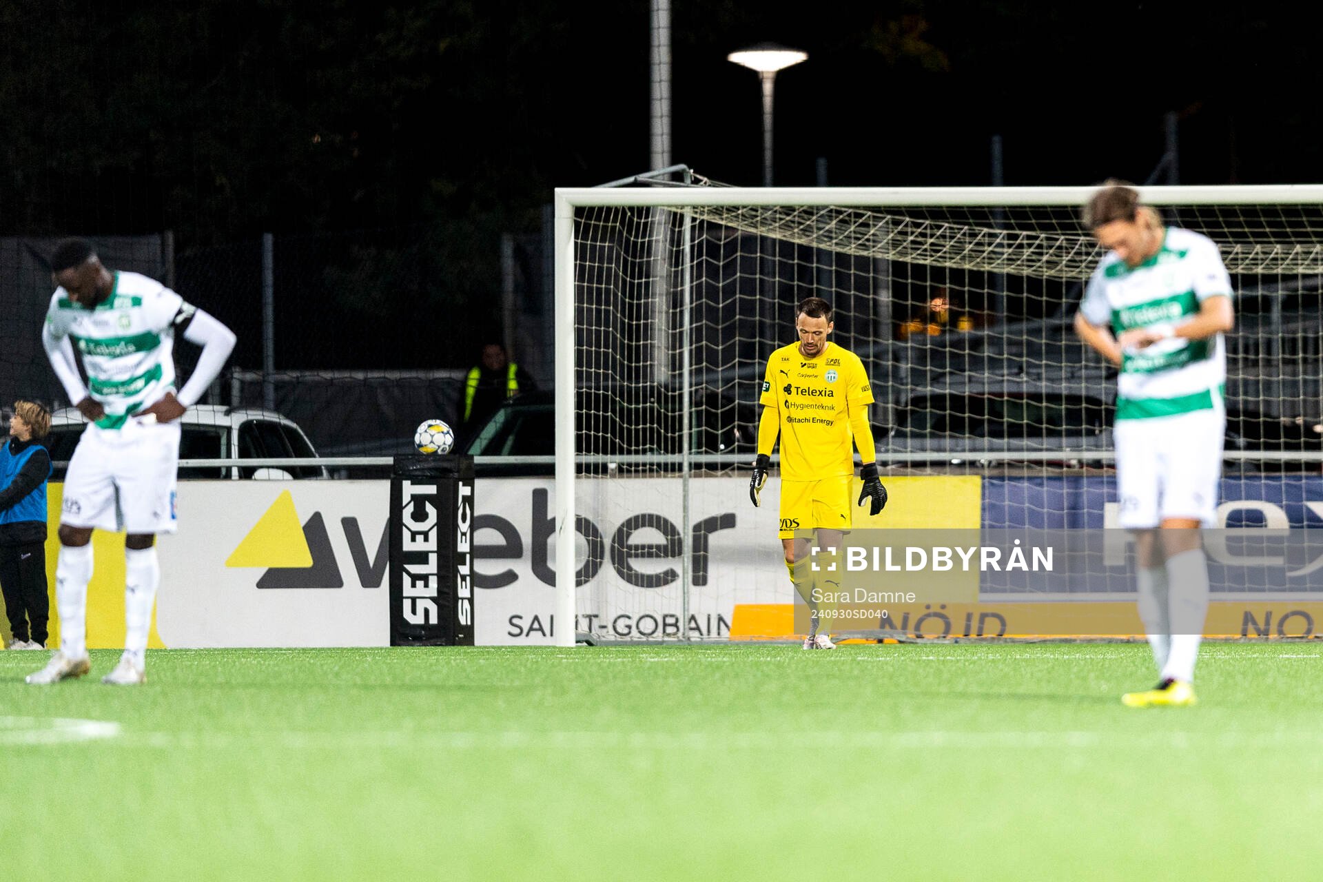 Västerås målvakt Anton Fagerström deppar