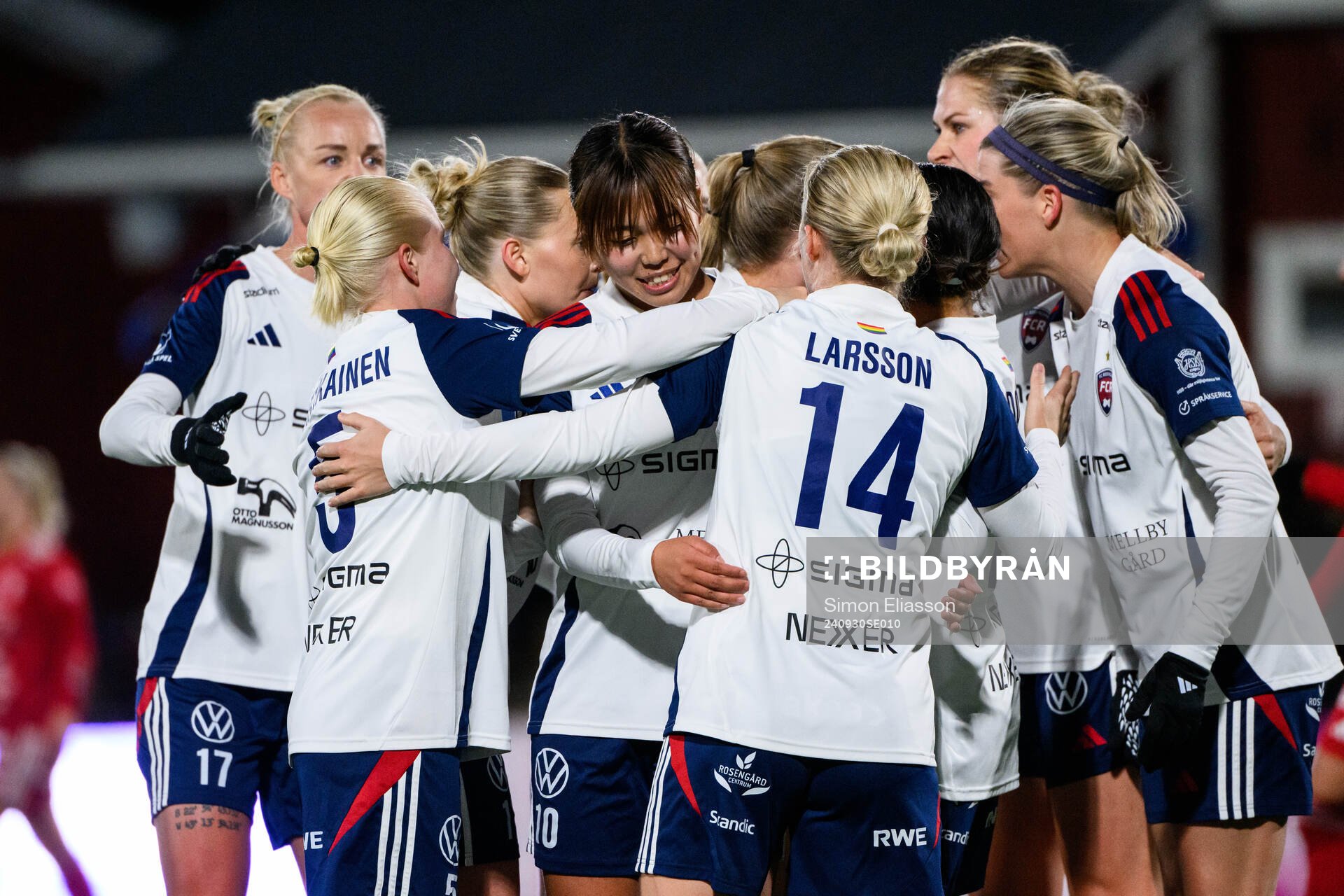 FC Rosengårds Momoko Tanikawa jublar
