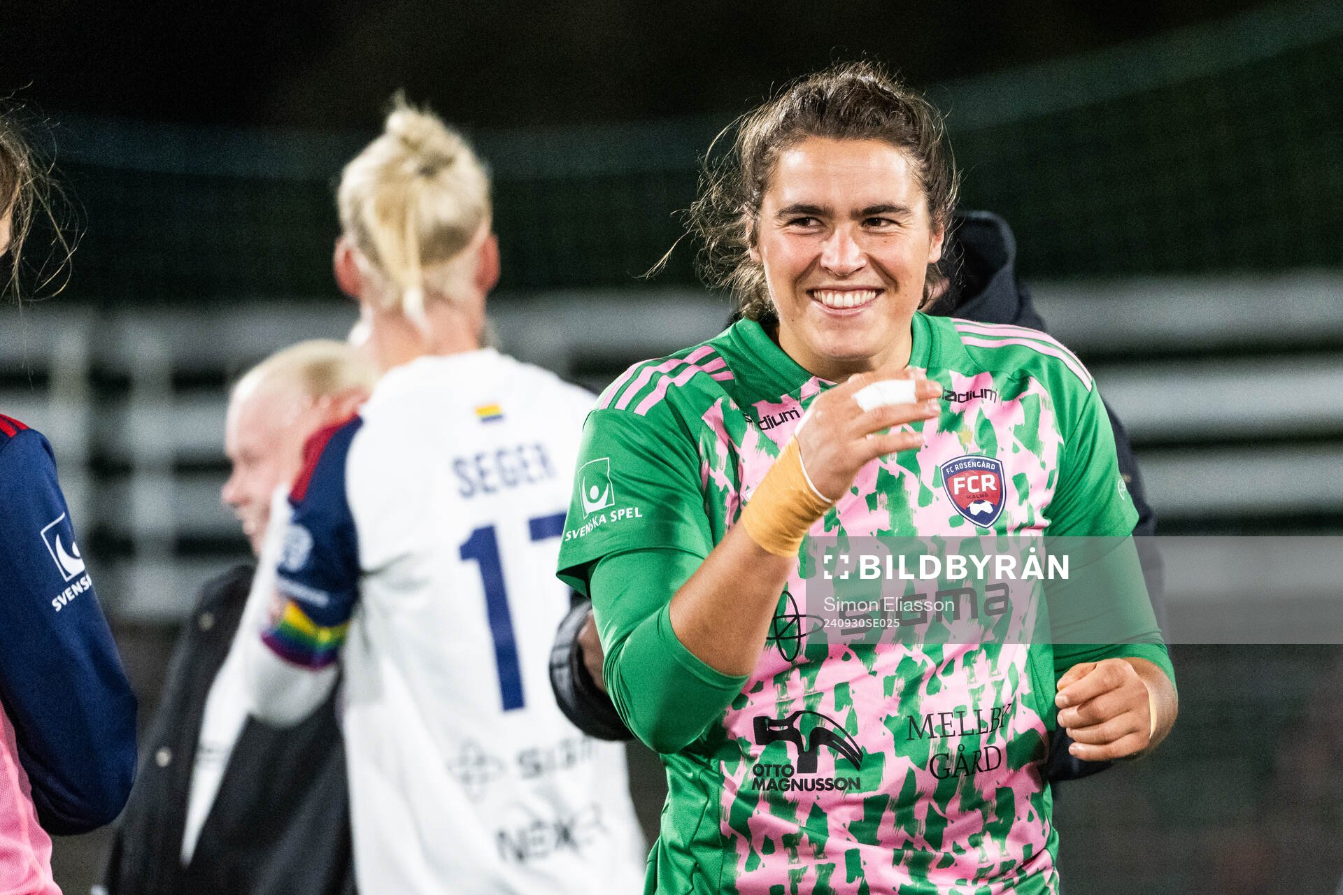 FC Rosengårds målvakt Eartha Cumings jublar