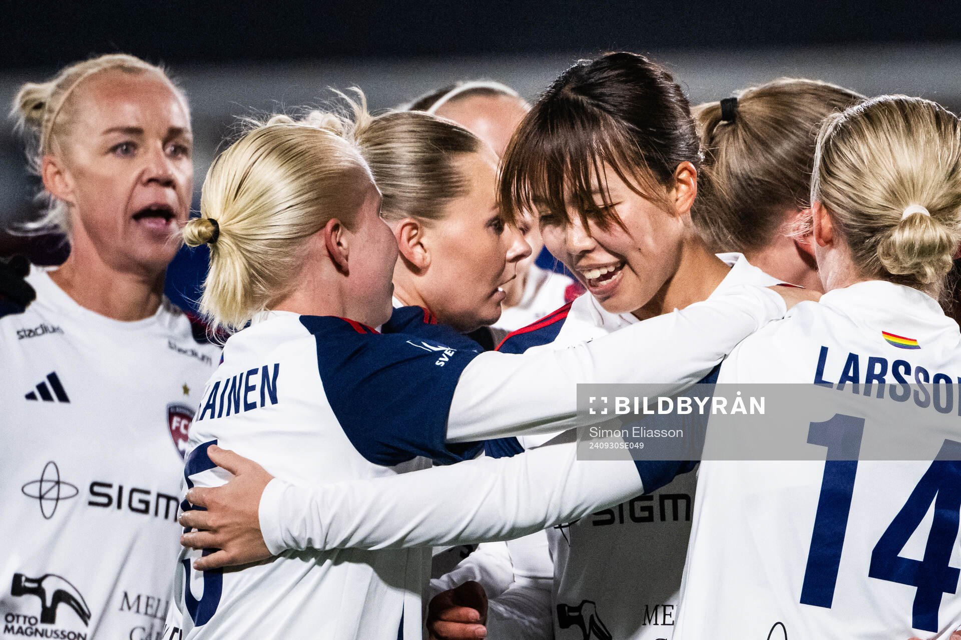 FC Rosengårds Momoko Tanikawa jublar