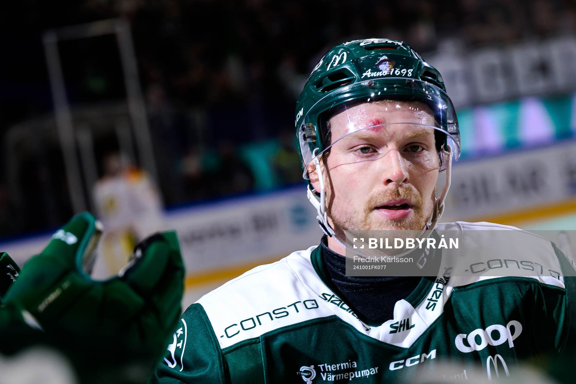 Färjestads Oskar Steen <jublar