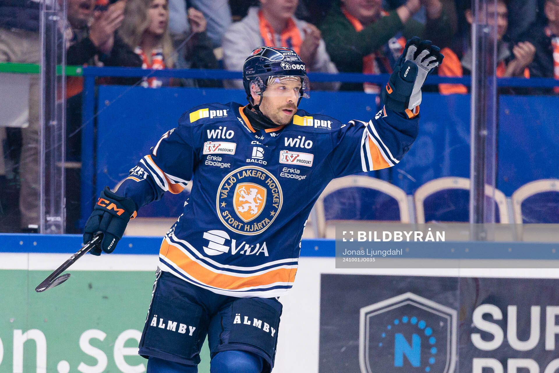Växjös Brian Cooper jublar
