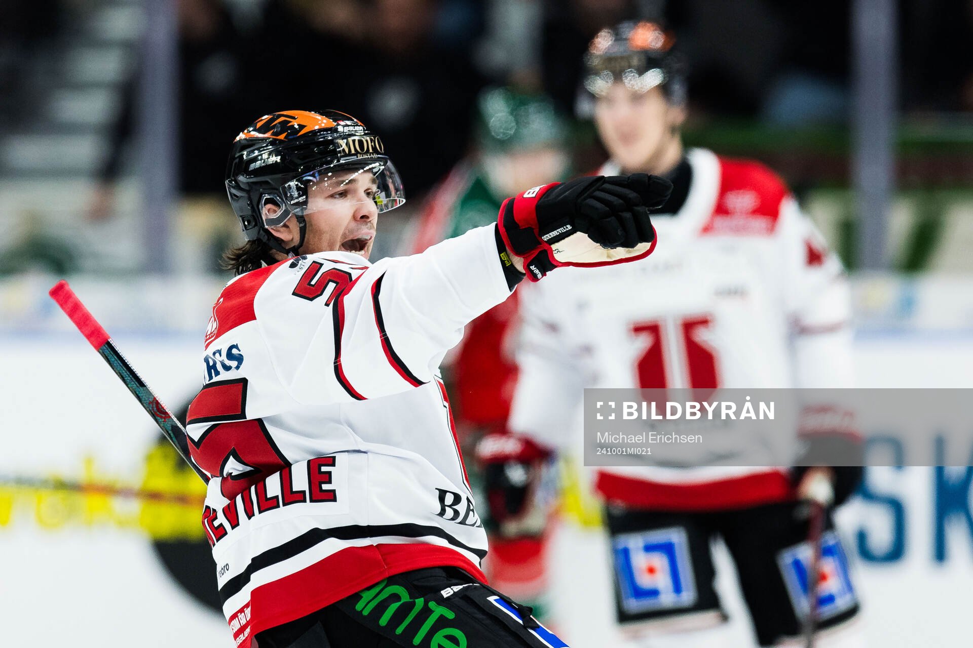 Örebros David Quenneville jublar