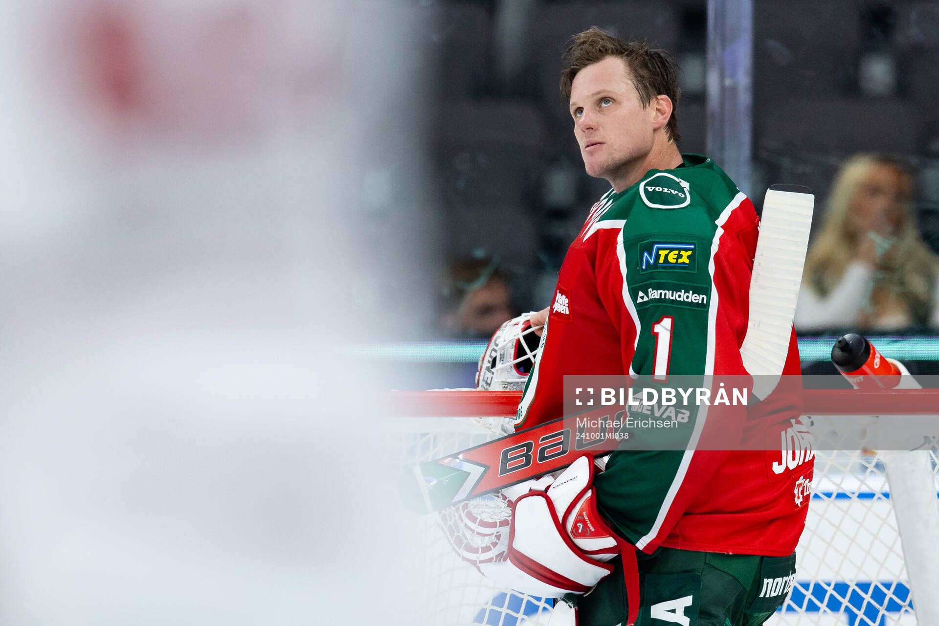Frölundas målvakt Lars Johansson deppar