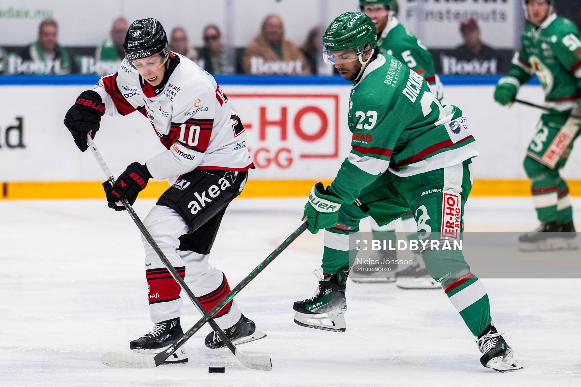 Malmö Redhawks William von Barnekow och Rögles Josh
