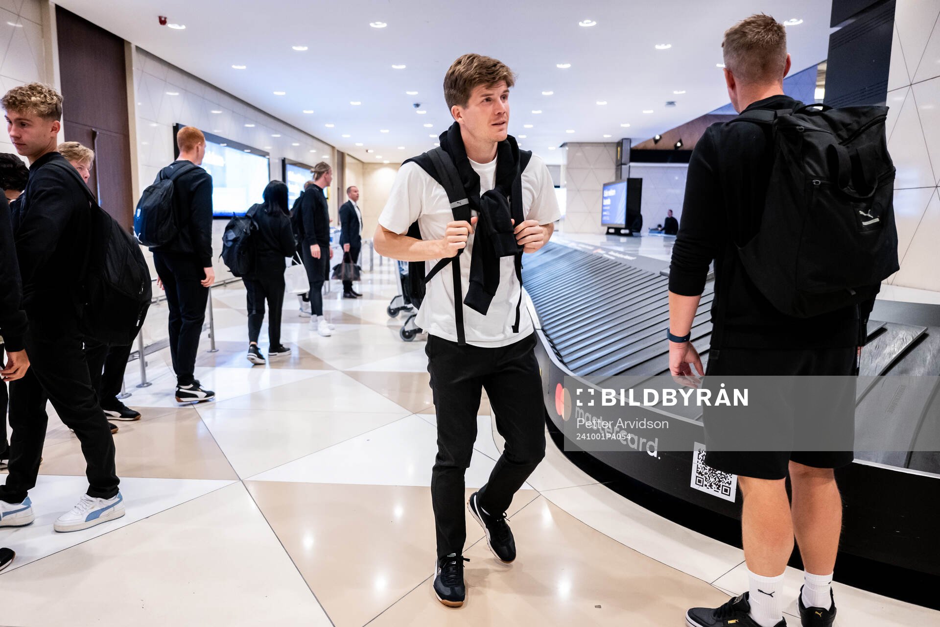 Oliver Berg of Malmö FF arrives in Baku