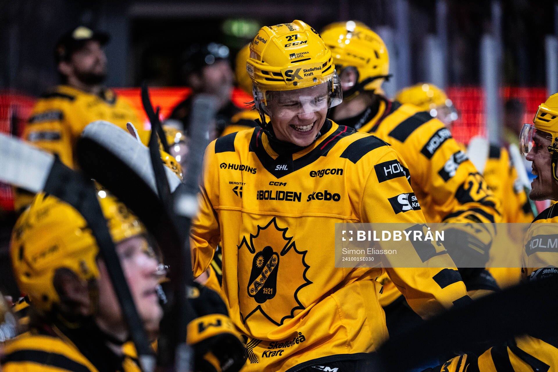 Skellefteås Oskar Vuollet jublar