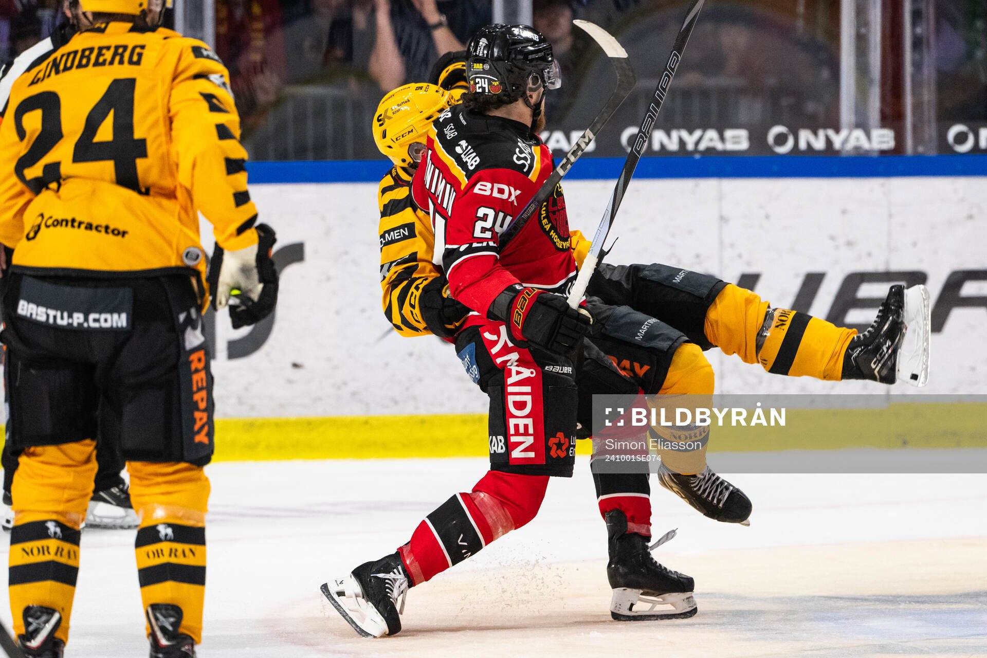 Luleås Brendan Shinnimin och Skellefteås Oskar Nilsson