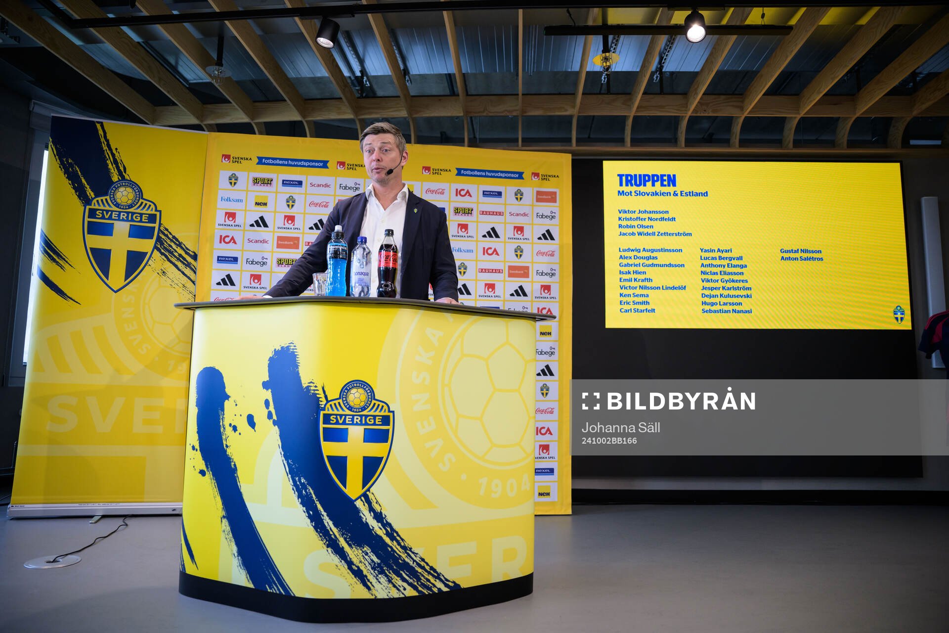 Head coach Jon Dahl Tomasson of the Swedish national
