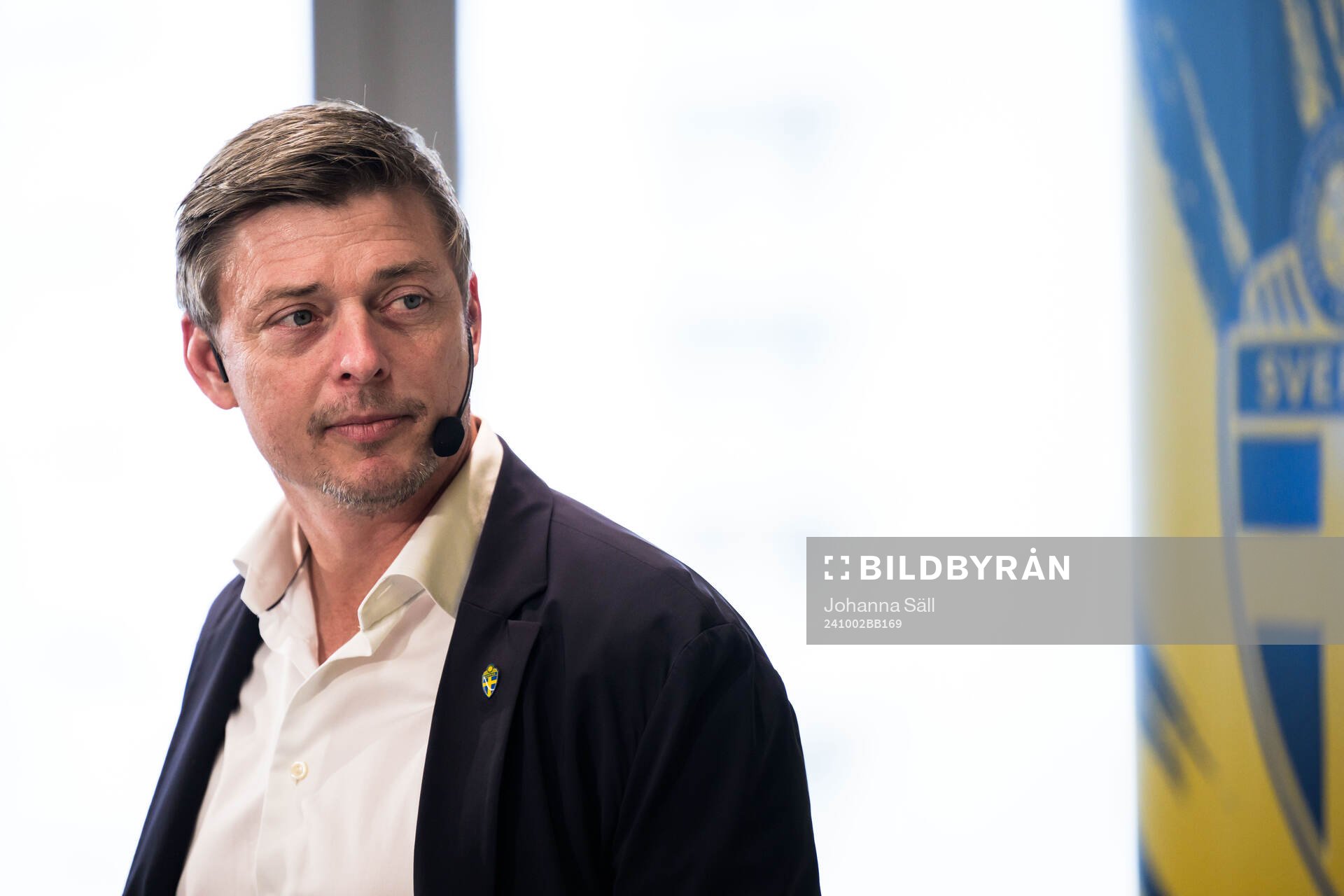 Head coach Jon Dahl Tomasson of the Swedish national