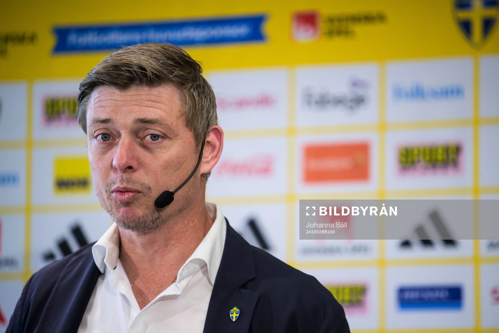 Head coach Jon Dahl Tomasson of the Swedish national
