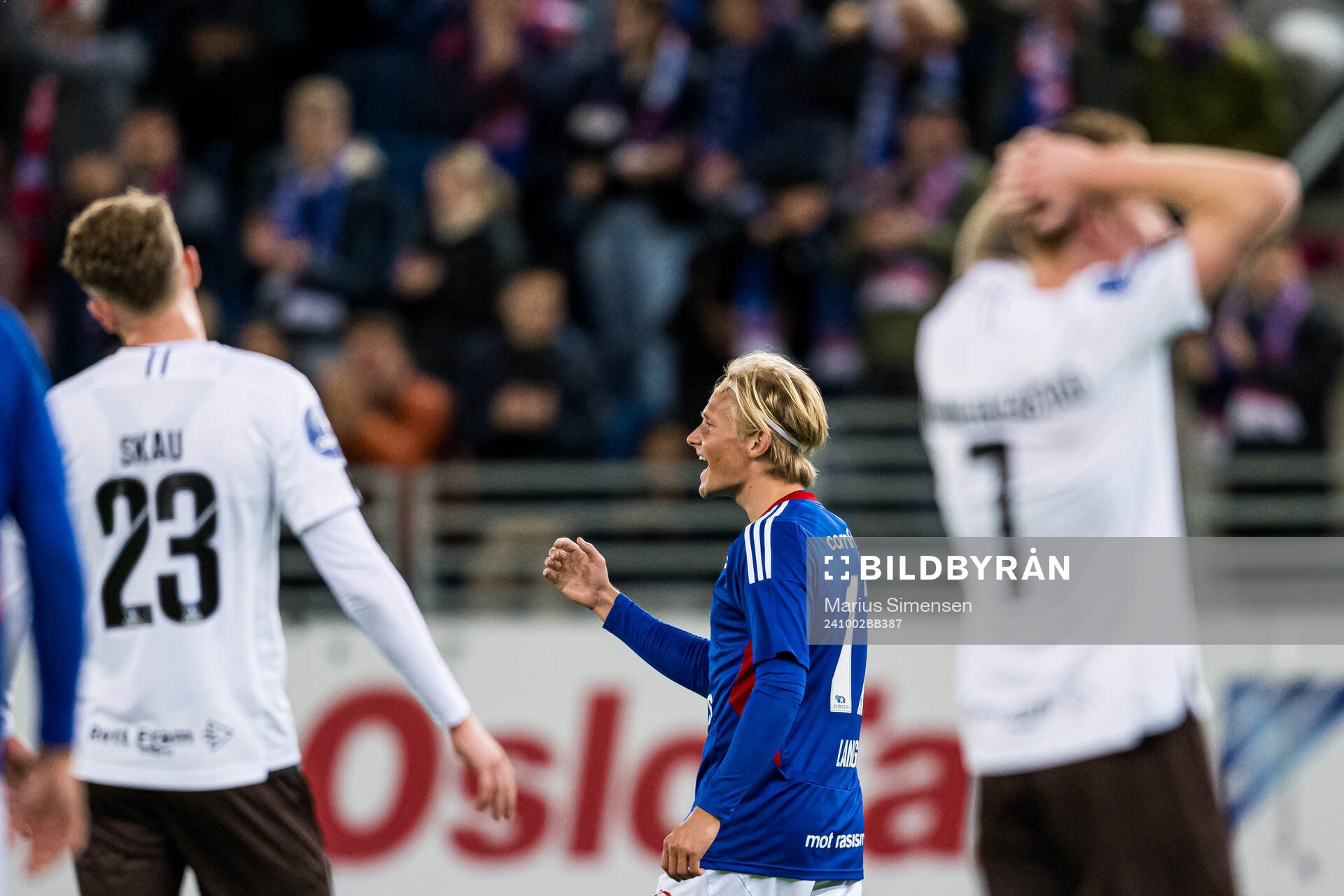 Carl Lange of Vålerenga celebrates after scoring the 2-0 goal during the OBOS-ligaen match between Vålerenga and Mjøndalen on October 2, 2024 in Oslo.