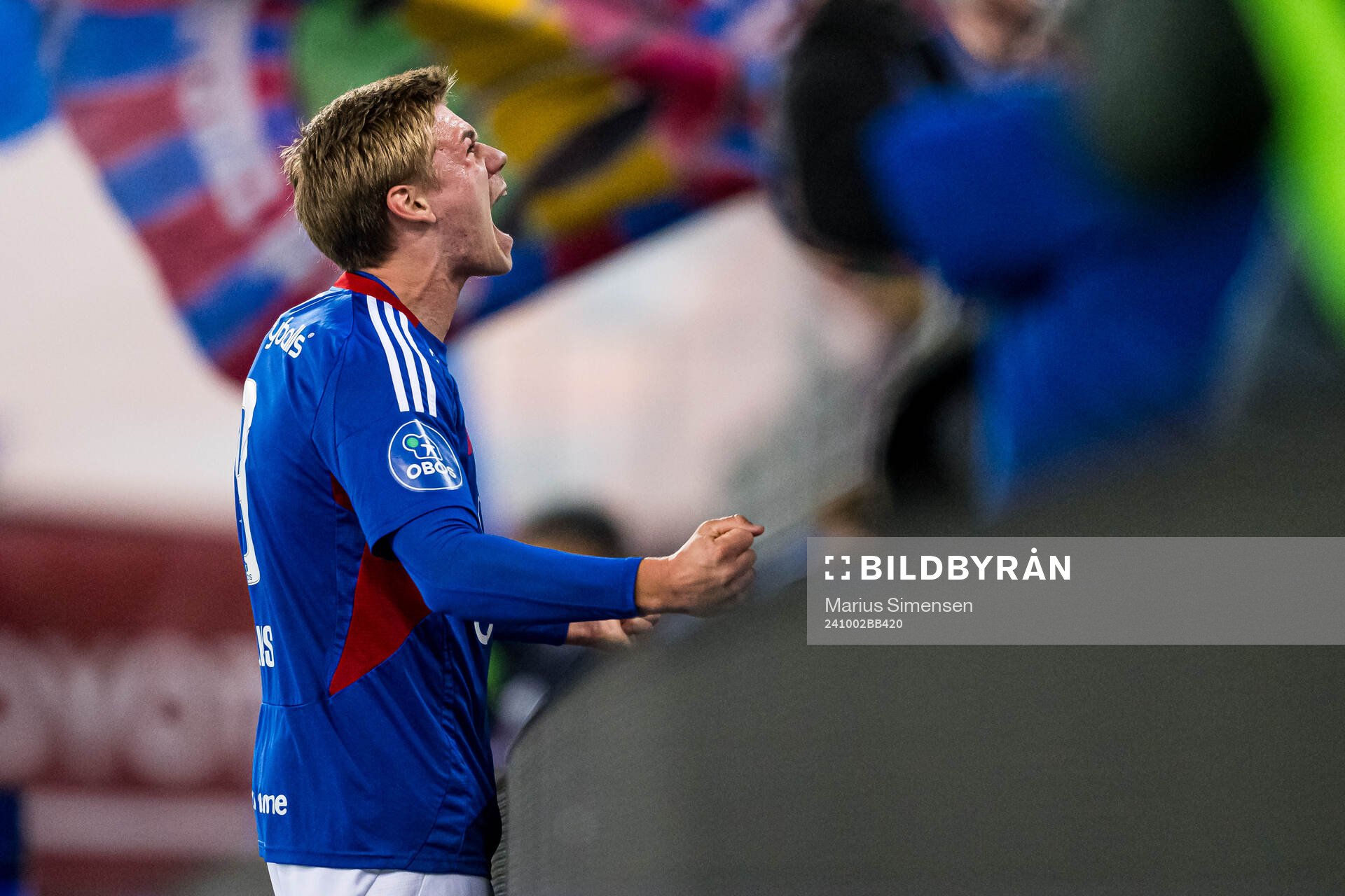 Mees Rijks of Vålerenga celebrates