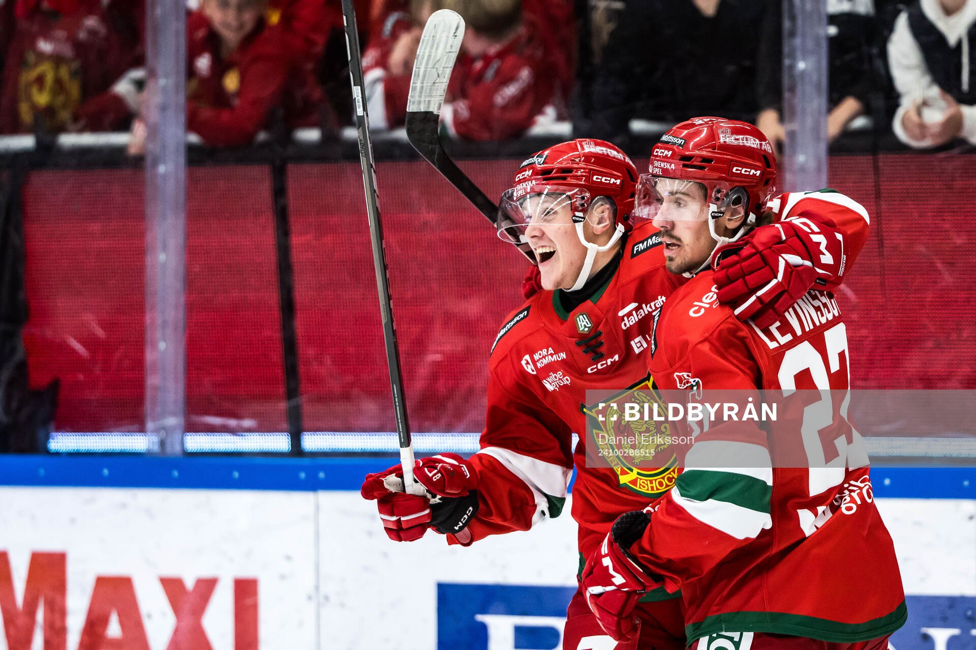 Moras Filip Björkman och Gustav Olhaver jublar