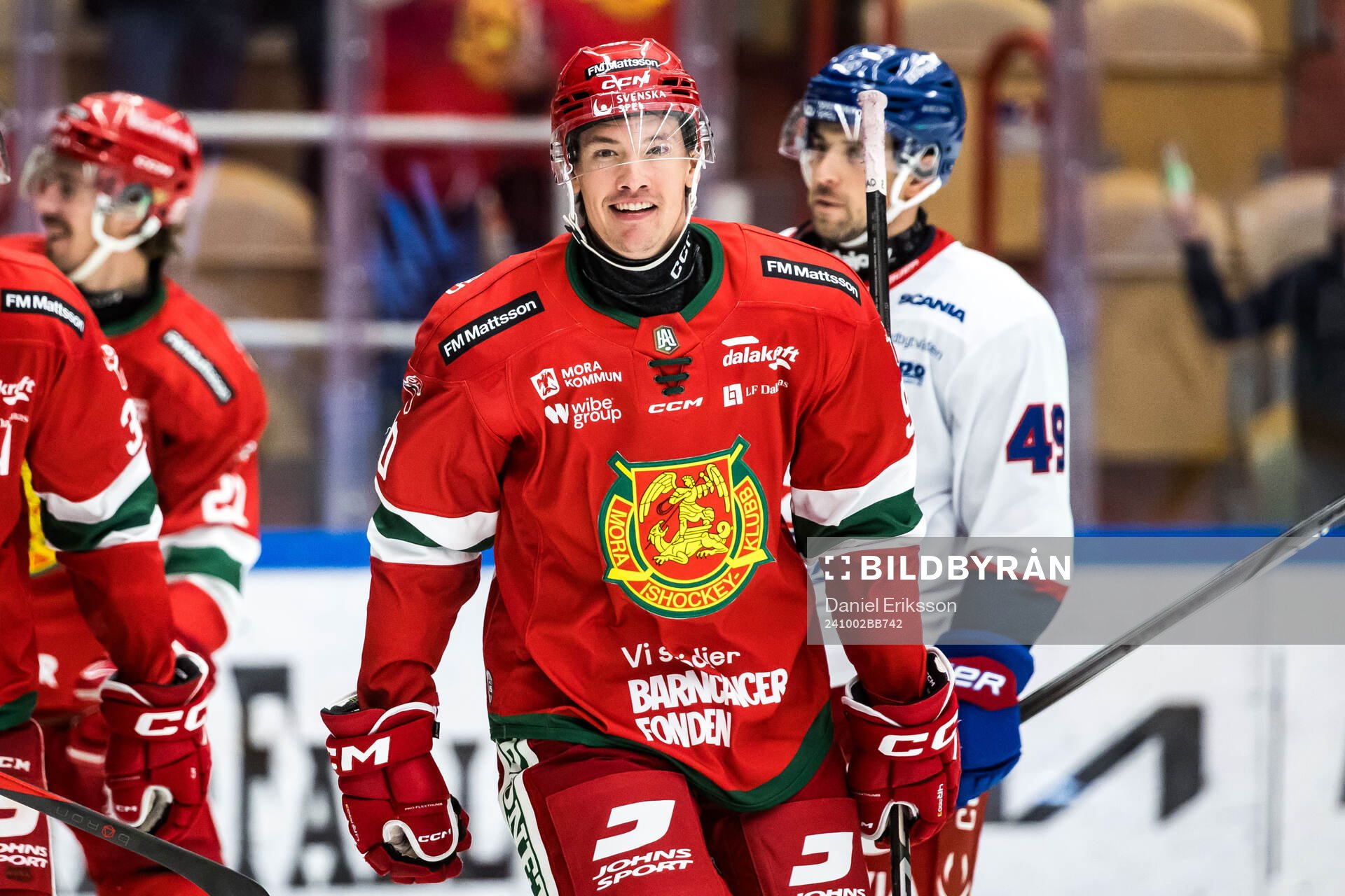 Moras Todd Burgess jublar