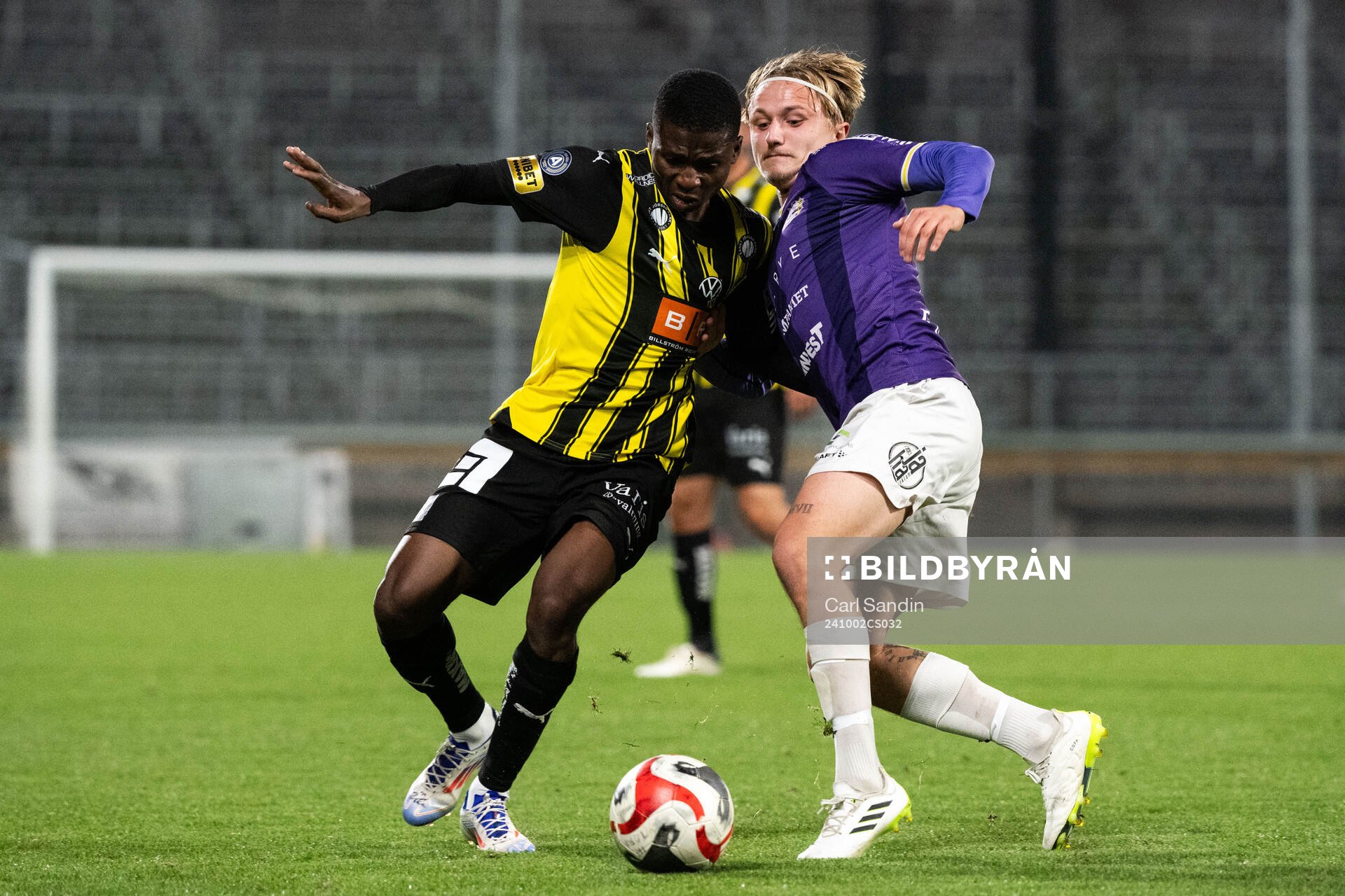 Häckens Akoua Romeo Amane och IK Tords Alexander Jacobsson