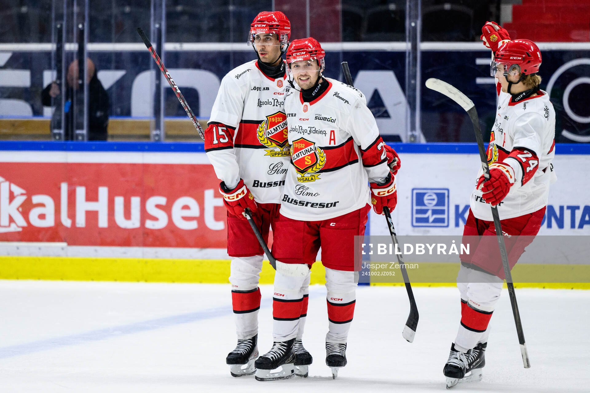 Almtunas Marcus Karlström jublar