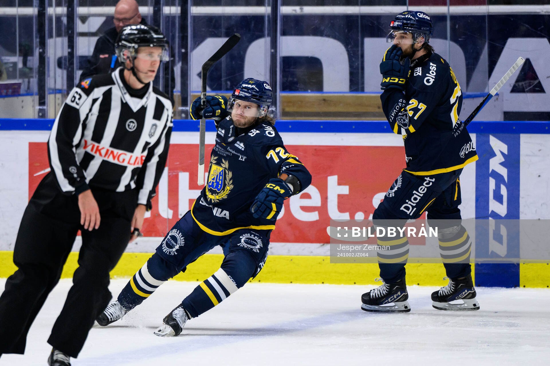 Södertäljes Nicolai Meyer jublar