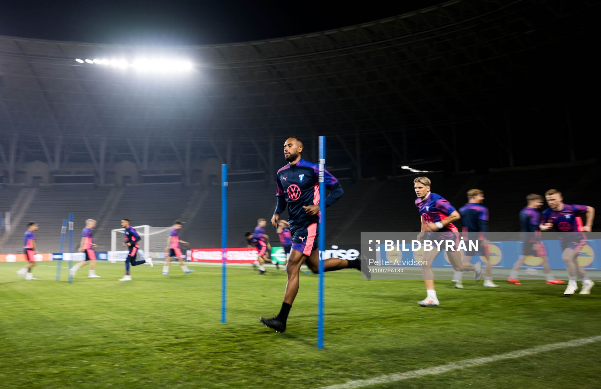Isaac Kiese Thelin and Jens Stryger Larsen of Malmö FF