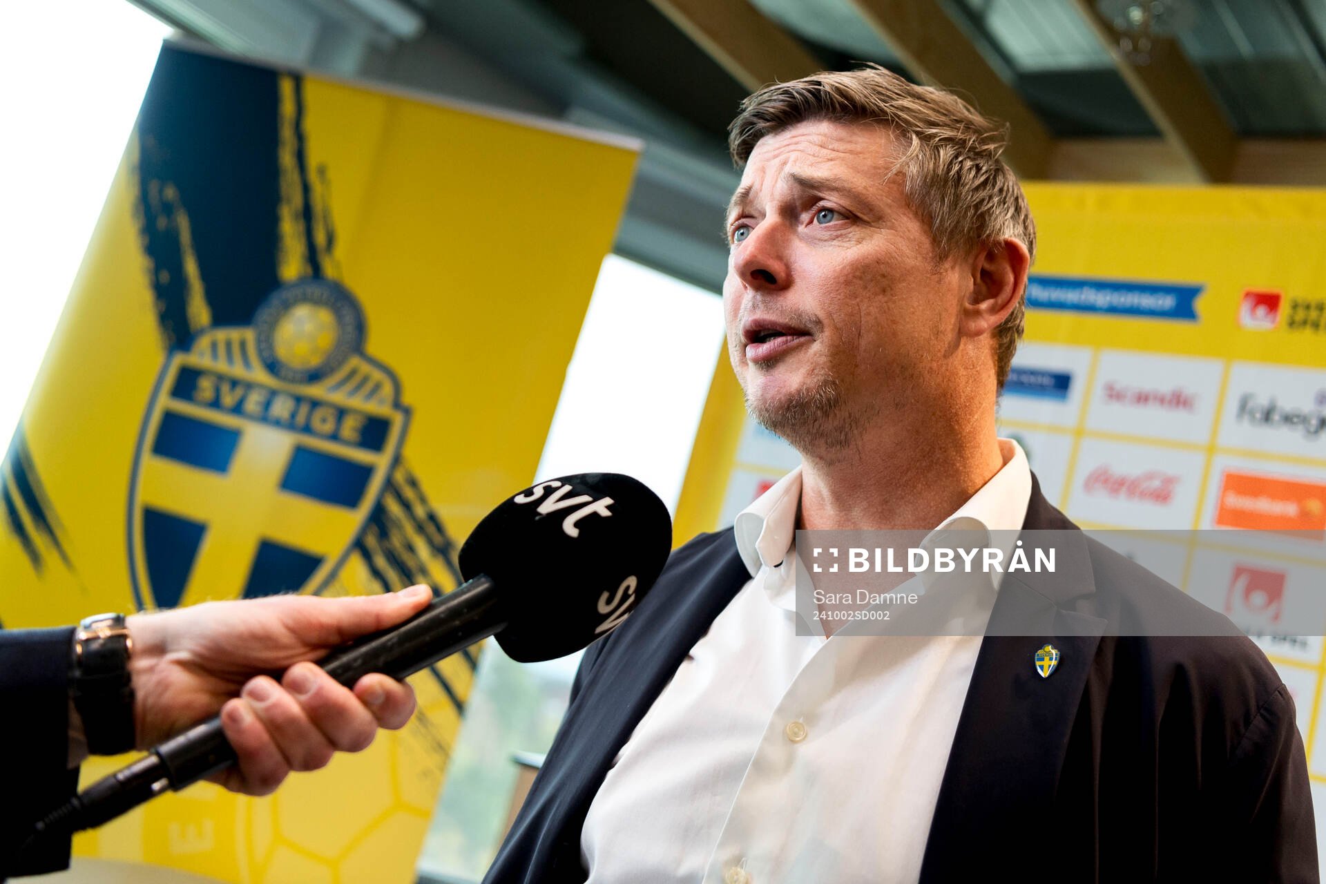 Head coach Jon Dahl Tomasson of the Swedish national