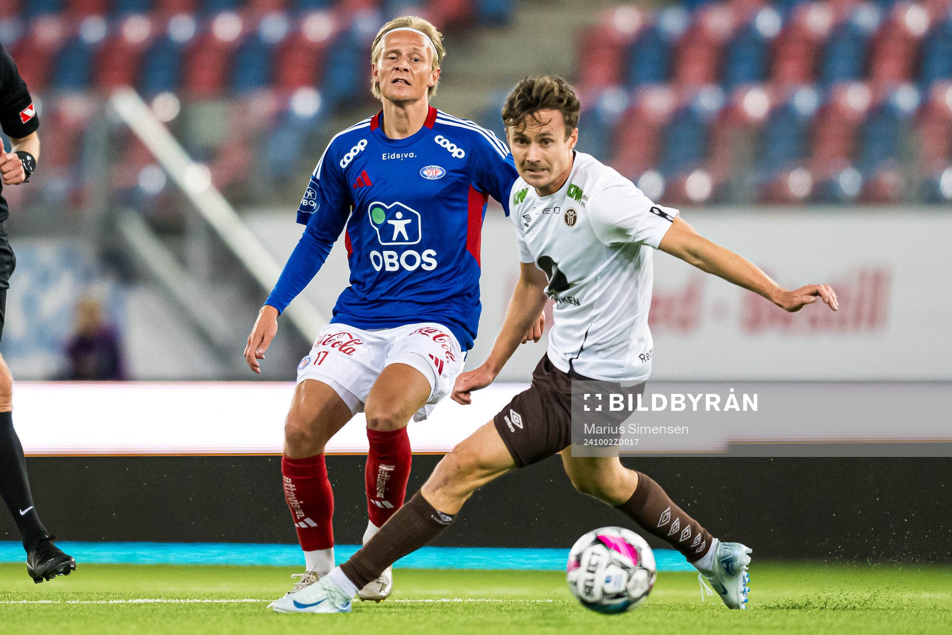 Carl Lange of Vålerenga during the OBOS-ligaen match between Vålerenga and Mjøndalen on October 2, 2024 in Oslo.