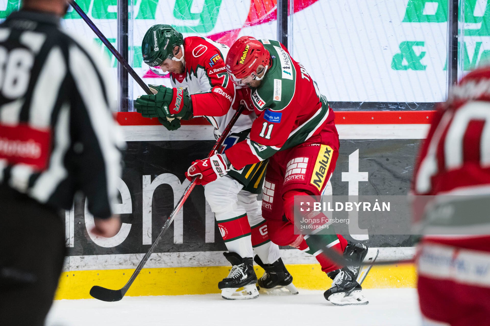 Frölundas Henrik Tömmernes och MoDos Alexander True