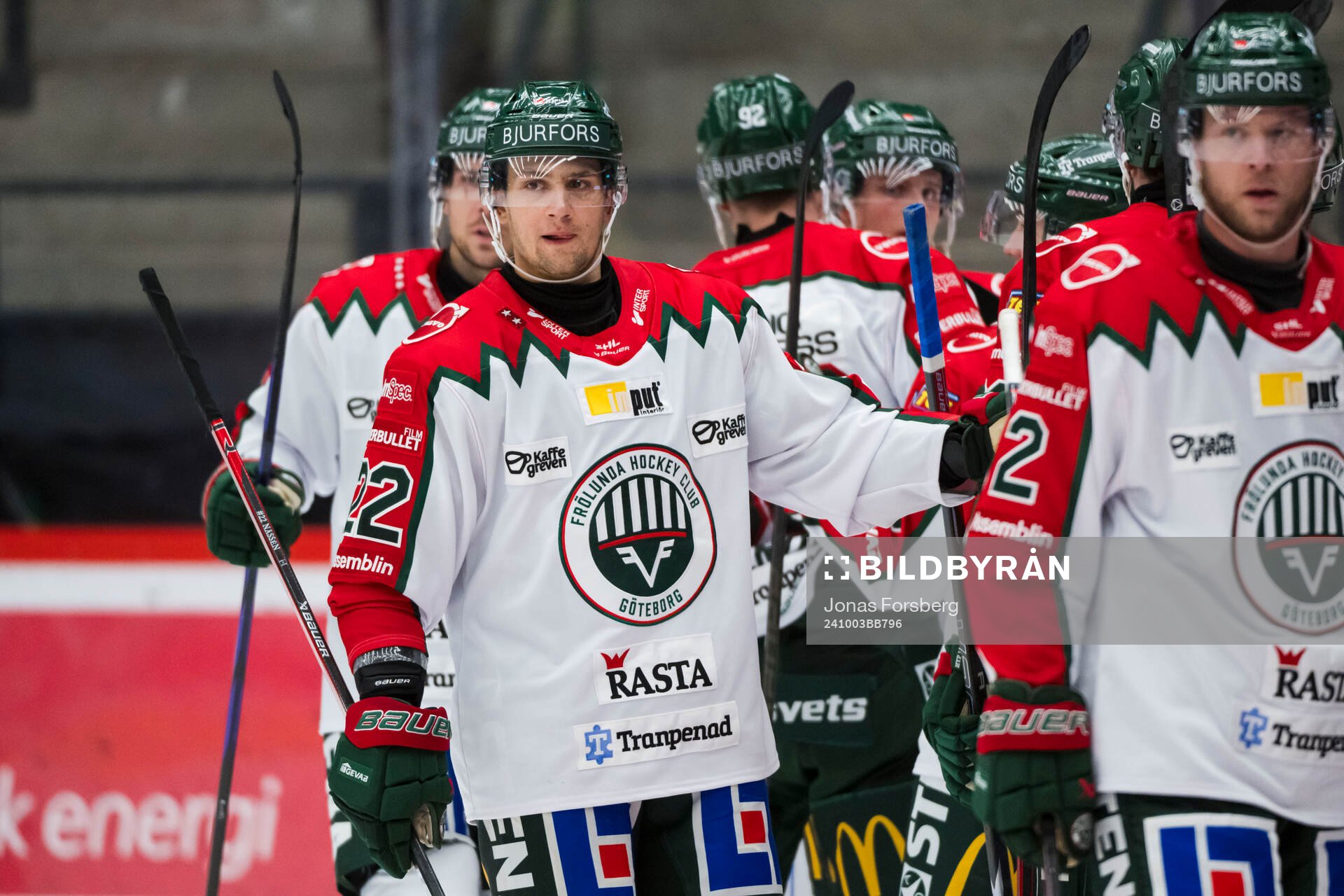 Frölundas Linus Nässen jublar