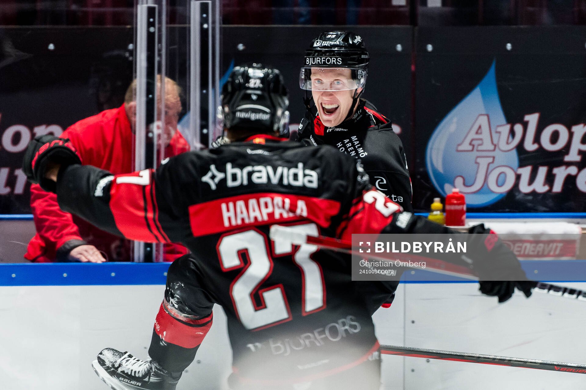 Malmö Redhawks Lassi Thomson jublar