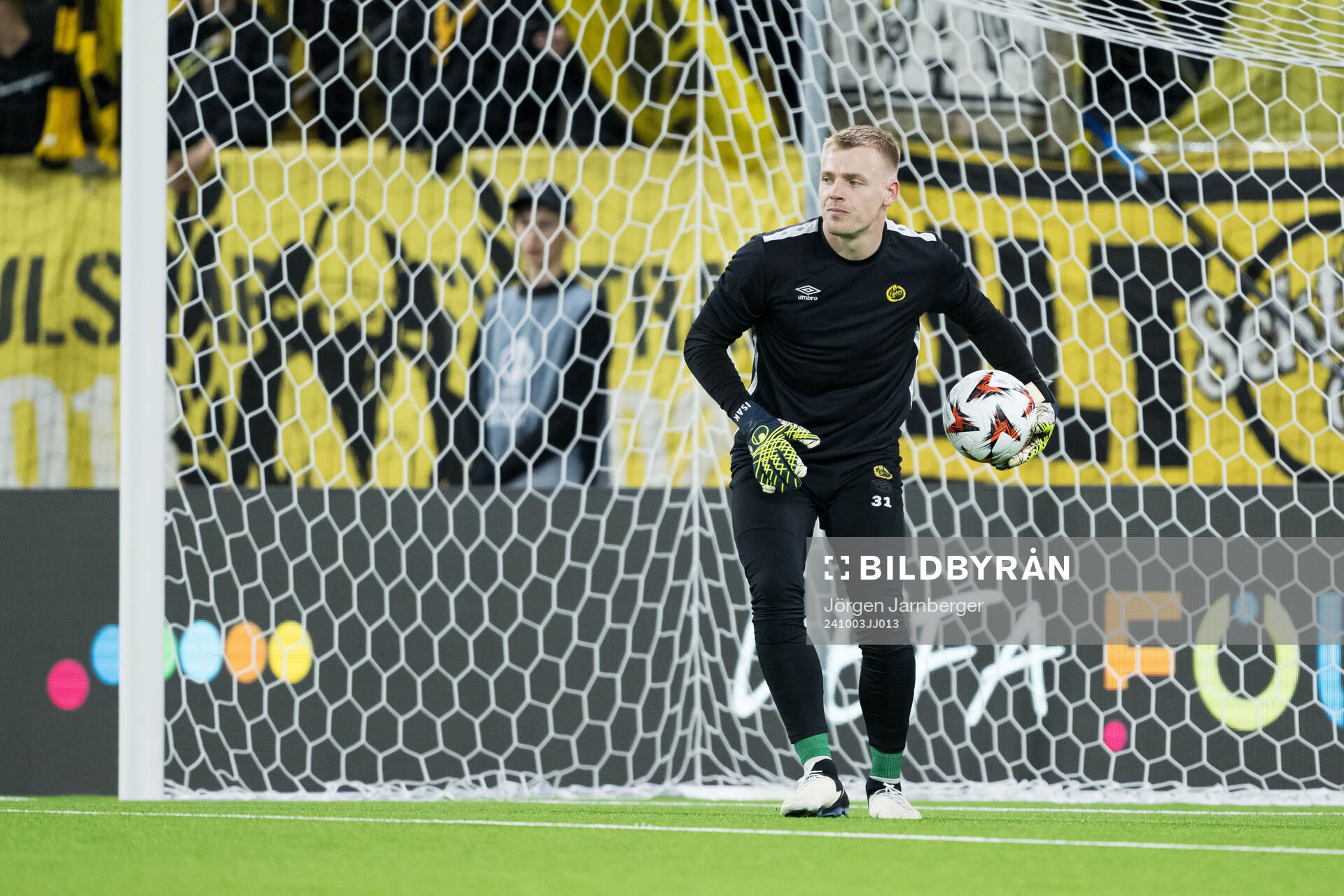 Goalkeeper Isak Pettersson of Elfsborg