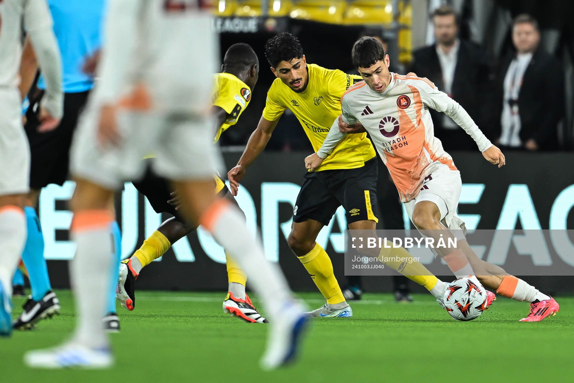 Ahmed Qasem of Elfsborg and Matias Soule of Roma