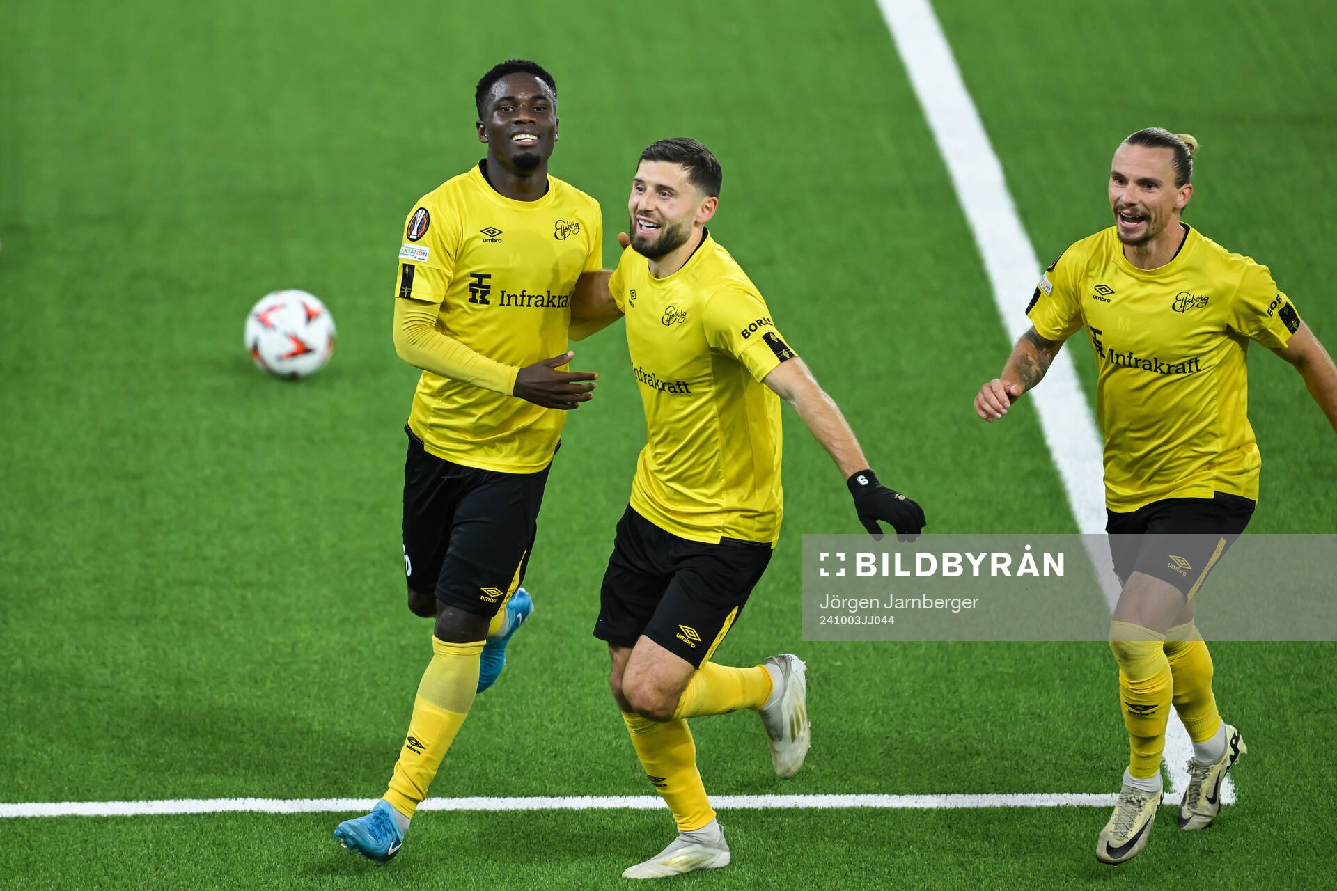 Michael Baidoo, Arber Zeneli and Niklas Hult of Elfsborg