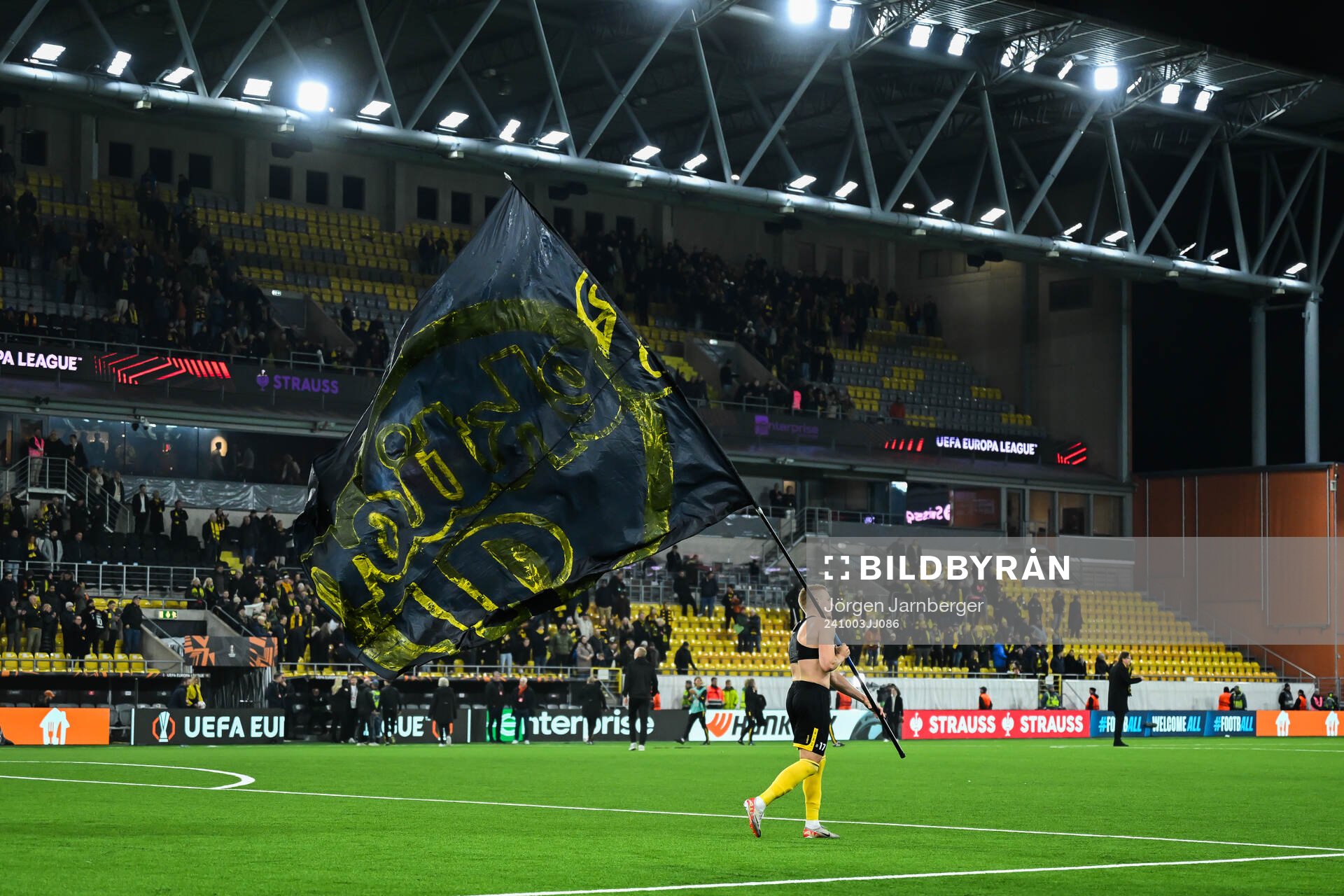 Per Frick of Elfsborg celebrates