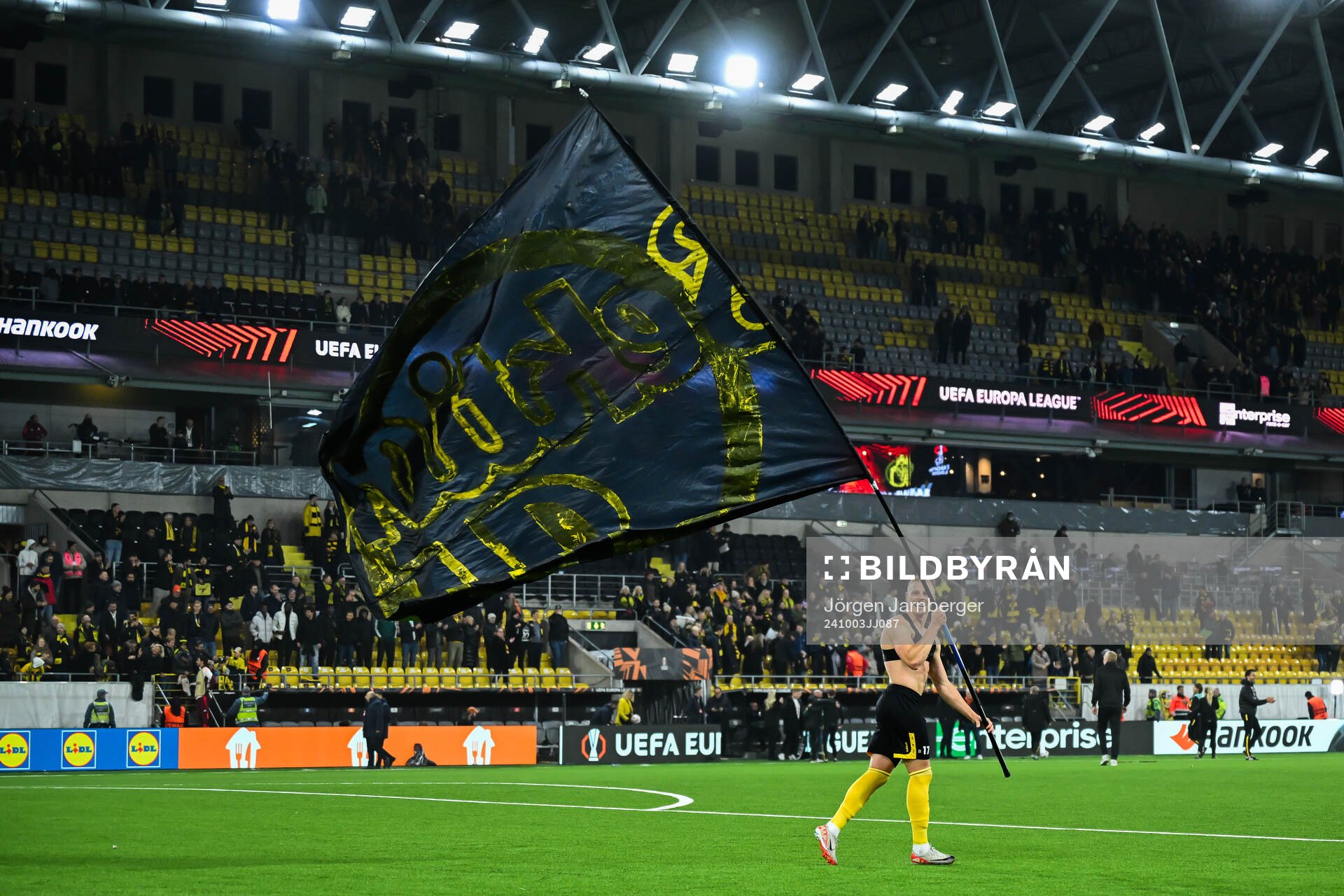Per Frick of Elfsborg celebrates