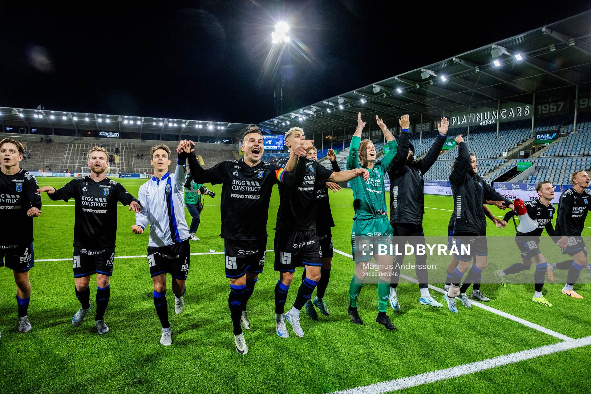 Sirius spelare jublar