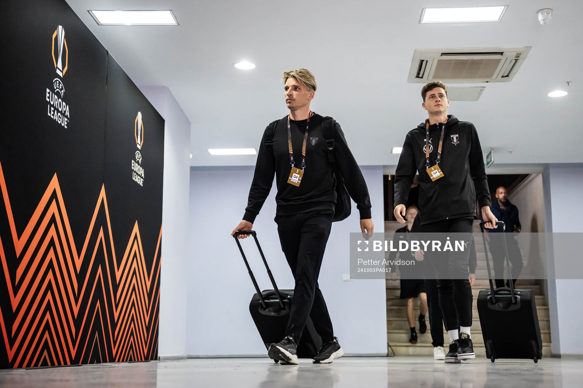 Jens Stryger Larsen and assistant coach Martin Falk of